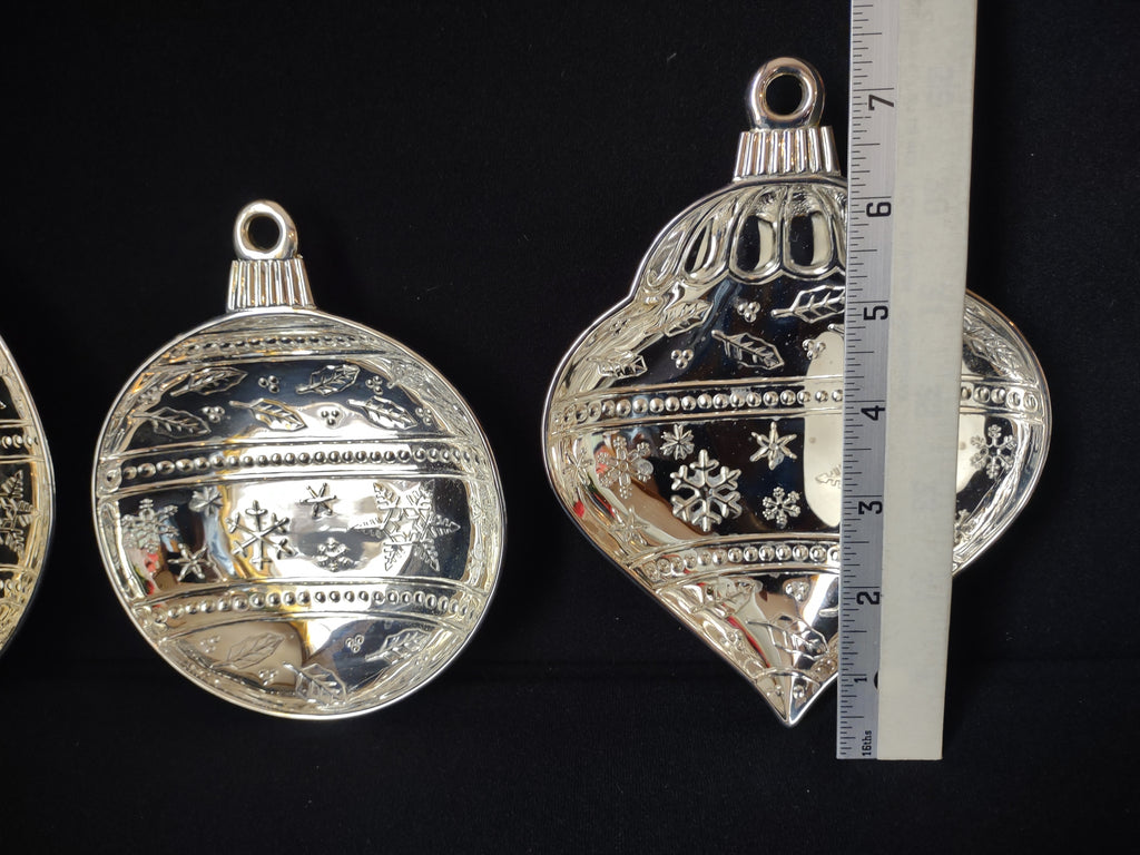 International Silver Company Holiday Ornament Bowl Set Silver Plated (lot 1544)