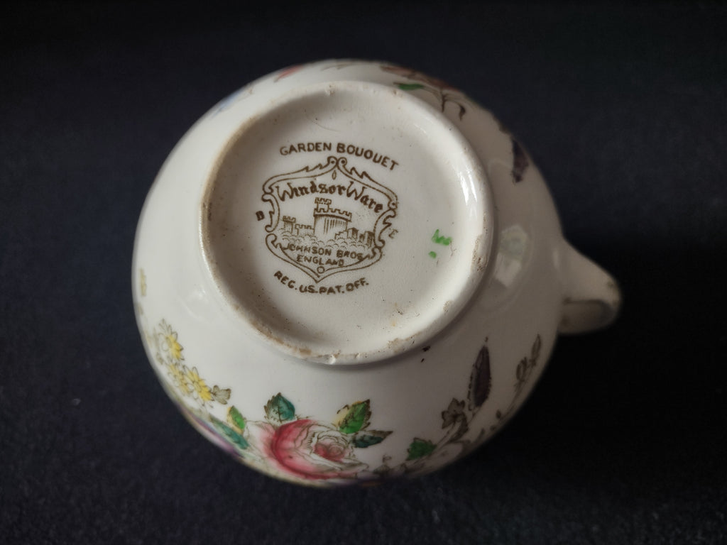 Vintage Johnson Bros Garden Bouquet Ironstone England Creamer (lot 5624)