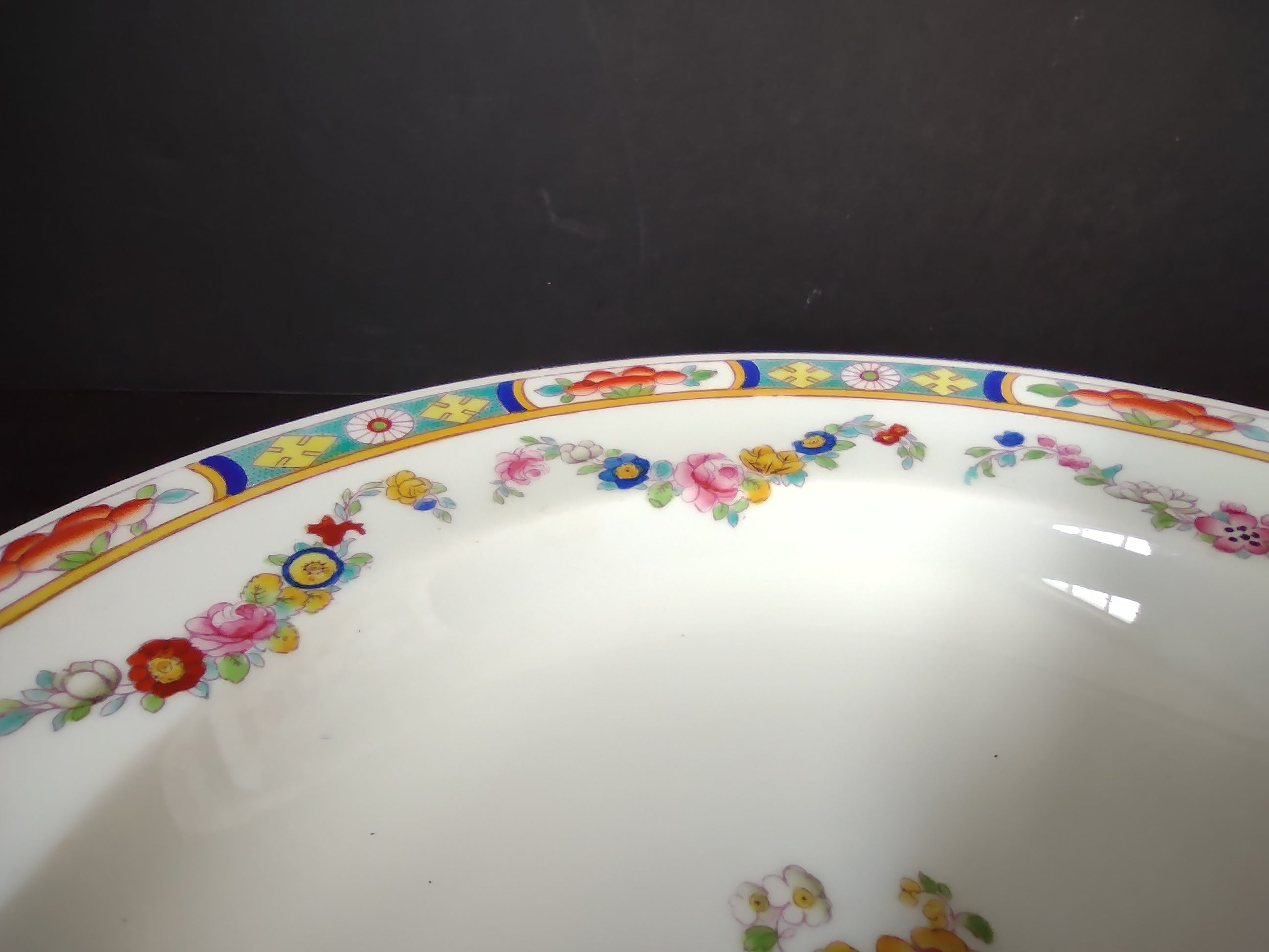 Vintage Minton Rose Garland Swag Soup Plate Bone China England (lot 5476)