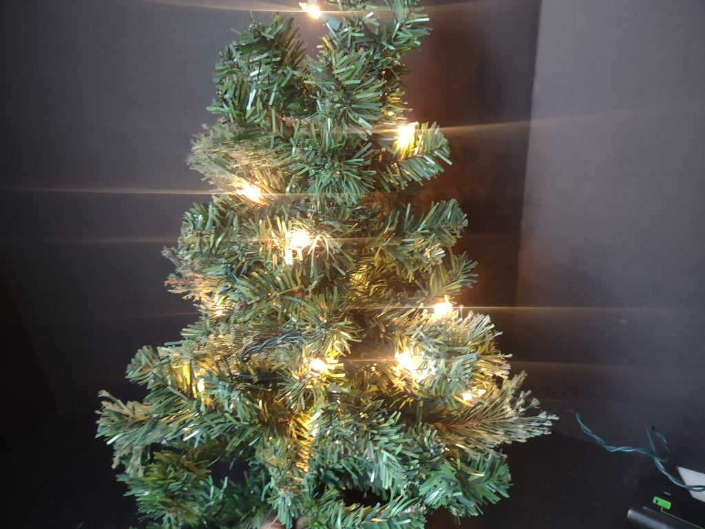 Christmas Artificial 24"Light Up Tree Garland Poinsettia Wreath (lot 1223)