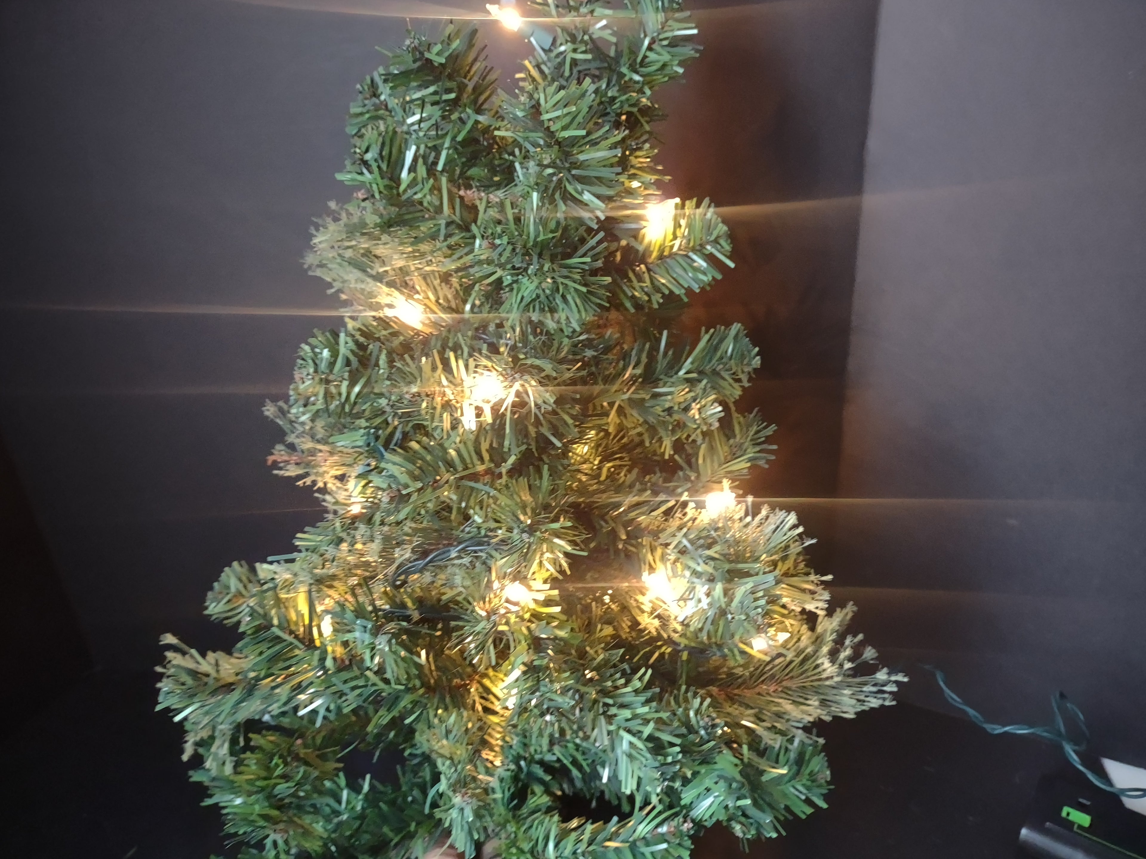 Christmas Artificial 24"Light Up Tree Garland Poinsettia Wreath (lot 1223)