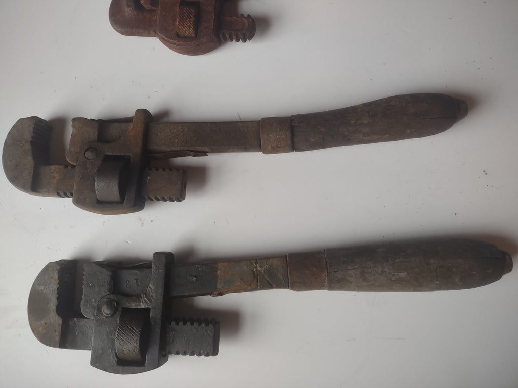 Vintage Set 4 Pipe Wrench (lot 1374)