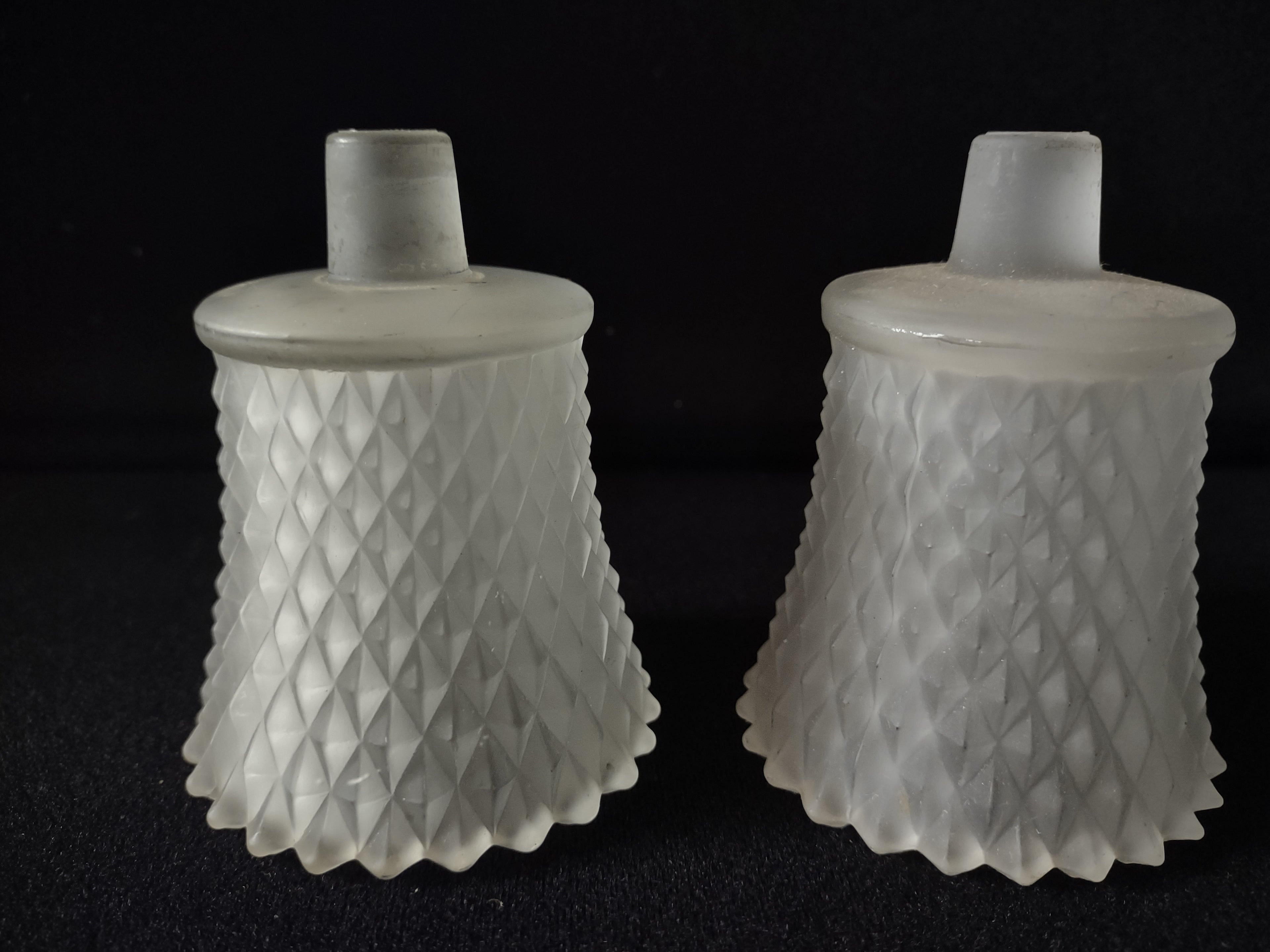 Vintage Home Interiors Frosted Diamond Cut Votive Candle Holder x 2 (lot 5407)