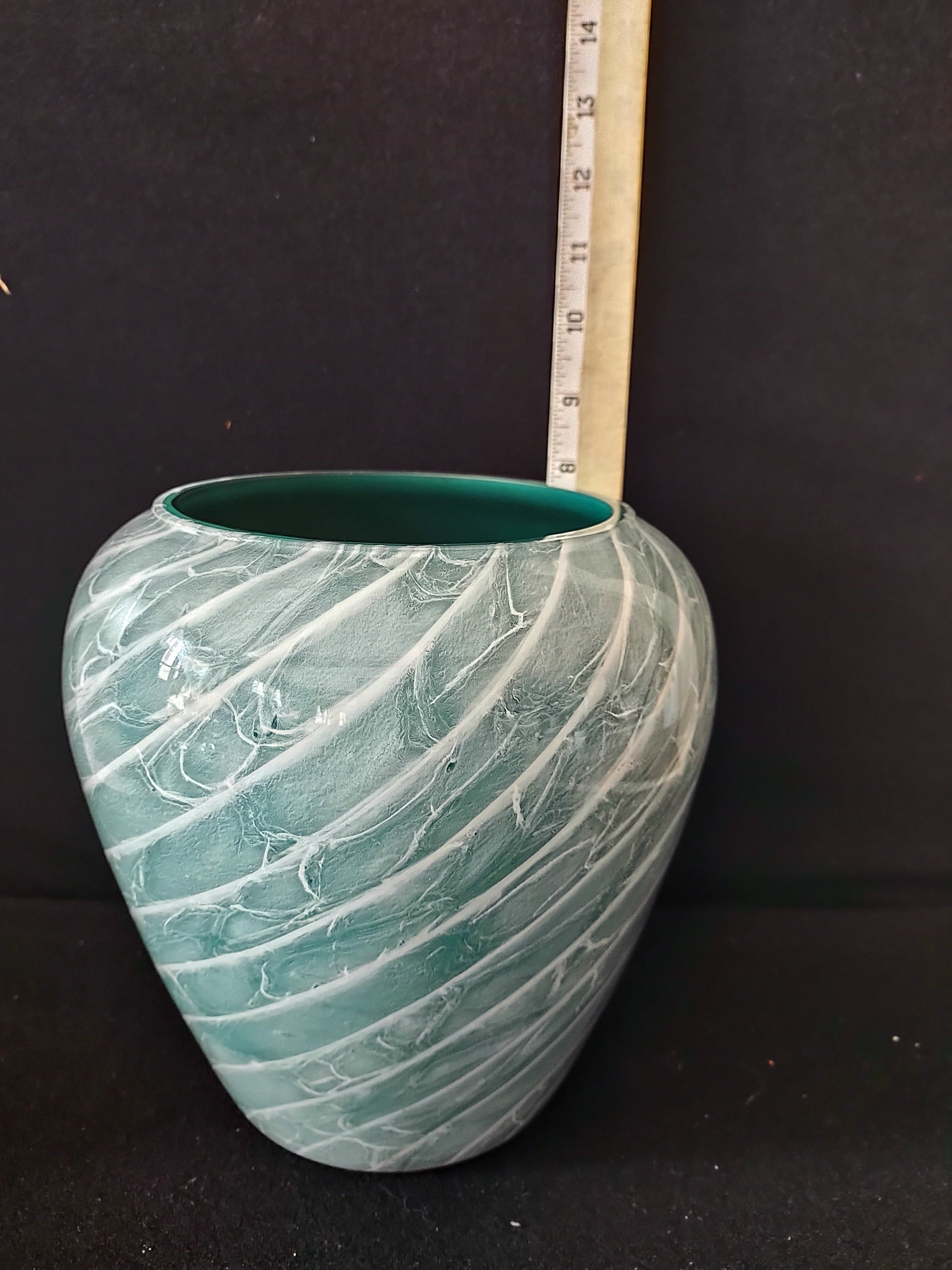 Vintage Turquoise White Swirl Glass Vase (Lot 3819)