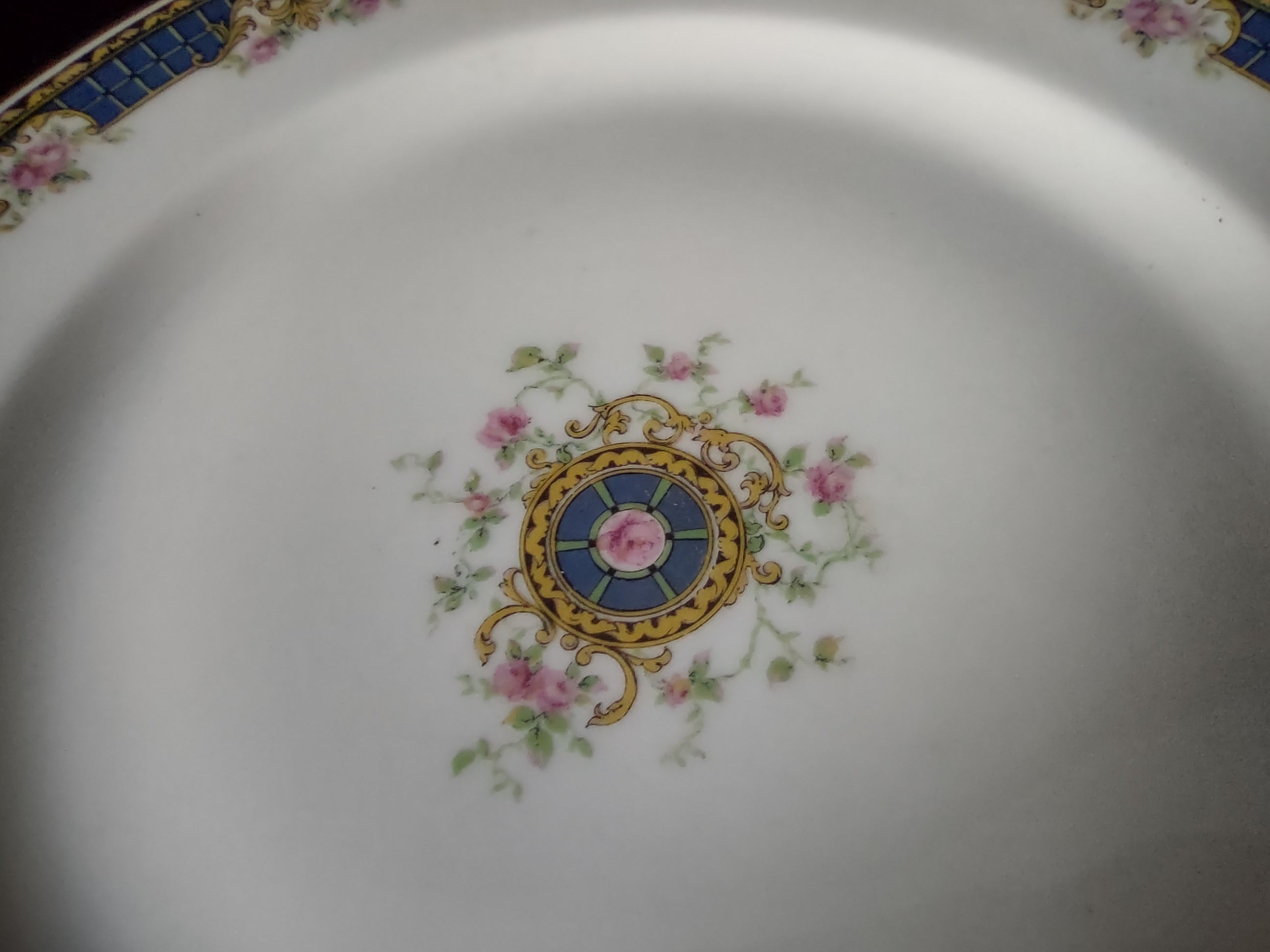 Haviland France Limoges Dinner Plate Blue Trim (lot 1005)