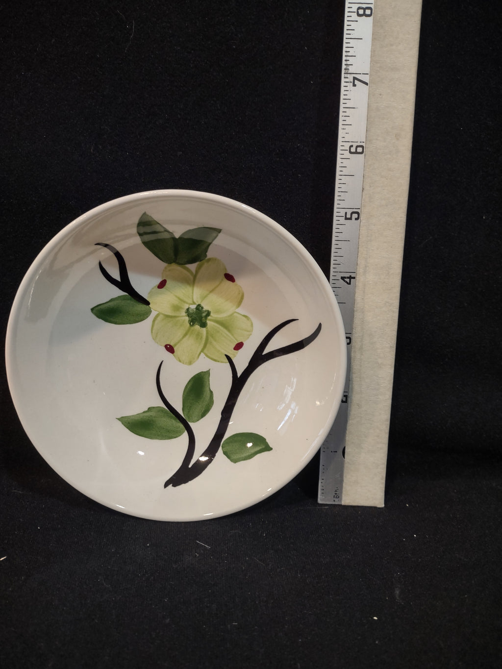 Vintage Dixie Dogwood Fruit/Dessert Bowls Set Of 4 (Lot 4273)