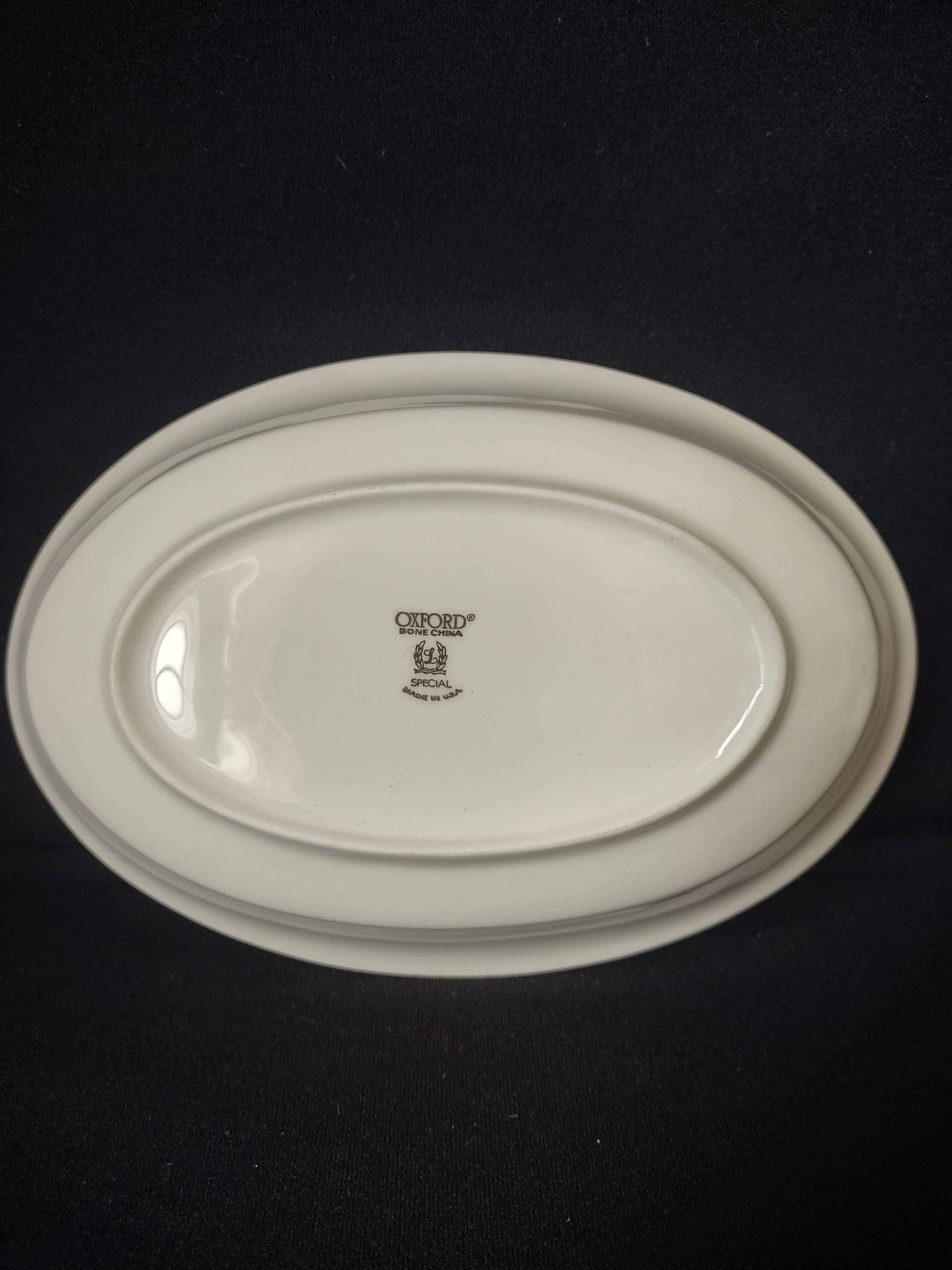 Vintage Lenox Oxford Special Bone China Serving Dish (lot 1873)