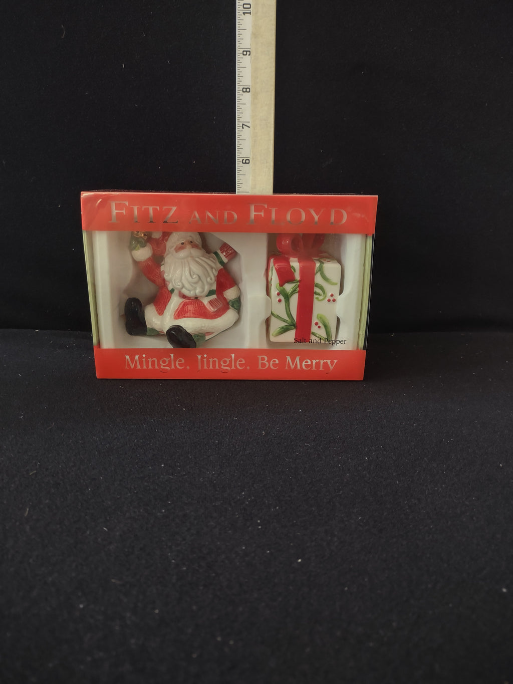 Fitz Floyd Christmas Jingle Be Merry Santa Gift Salt Pepper Shaker (Lot 3513)