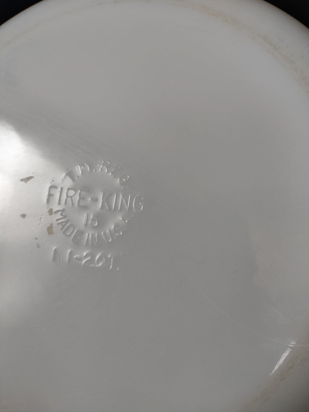 Vintage Fire King 2 Qt Casserole Meadow Green Gay Fad Leaf IMPERFECT (Lot 5134)
