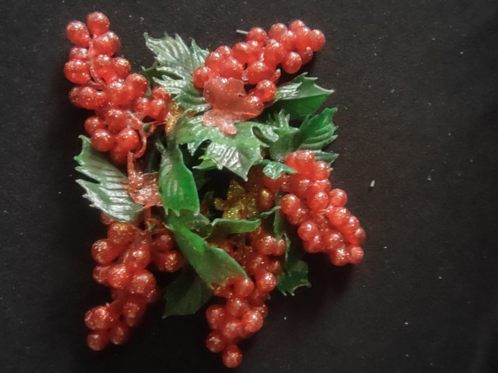 Vintage Christmas Plastic Red Grapes 8" Candle Ring 2.5" Opening (Lot 4771)