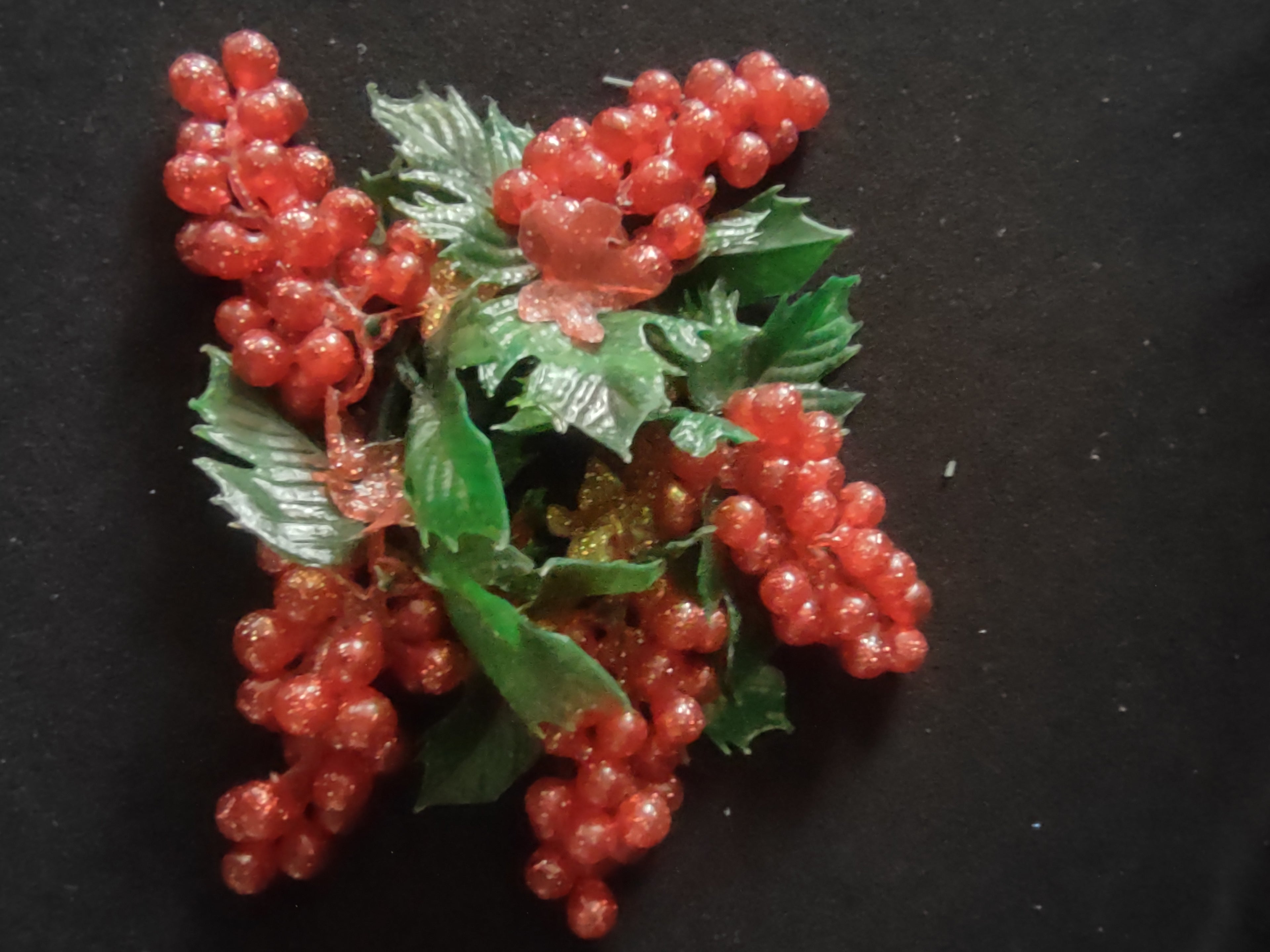 Vintage Christmas Plastic Red Grapes 8" Candle Ring 2.5" Opening (Lot 4771)