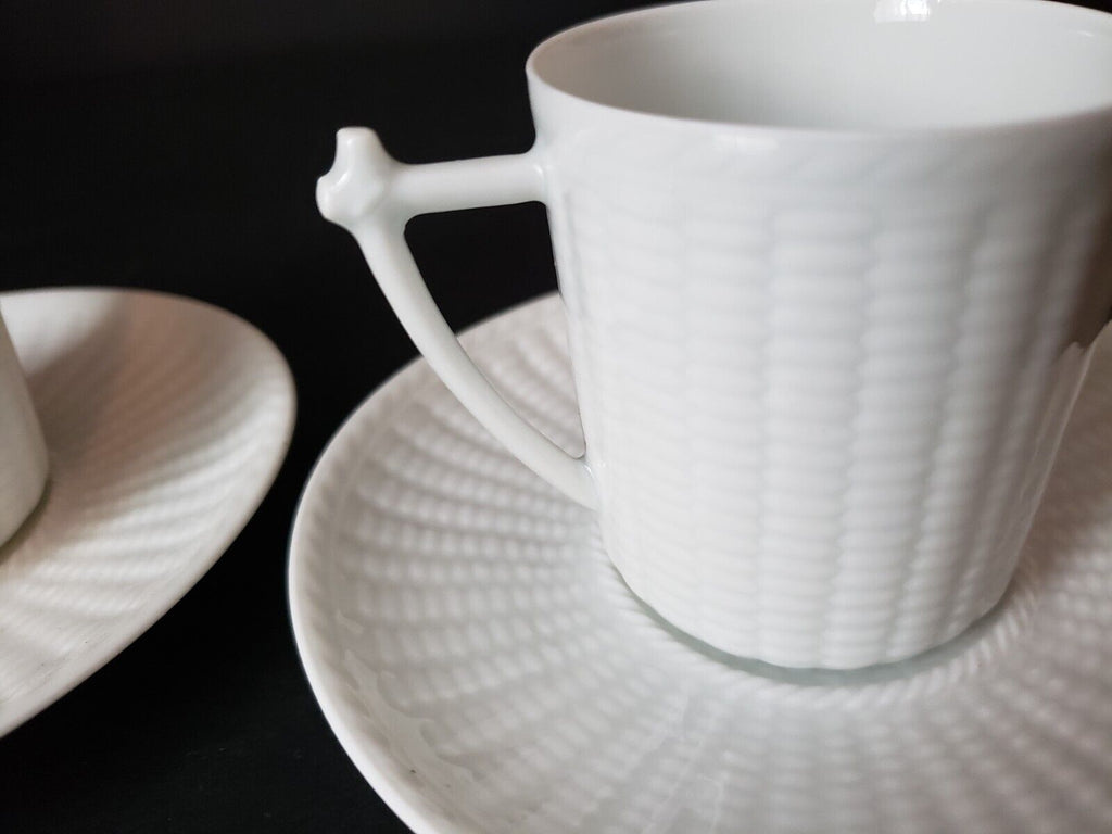 CH Field Vintage 2 x Demitasse Espresso Coffee Cup White Whicker Design (lot 652