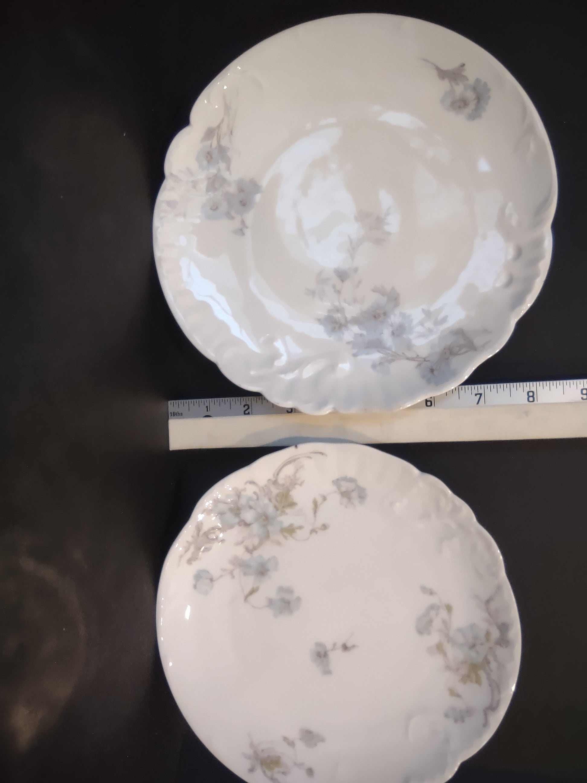 A L Limoges Set Luncheon & Dessert Plate Blue Daisy Flower (lot 1086)
