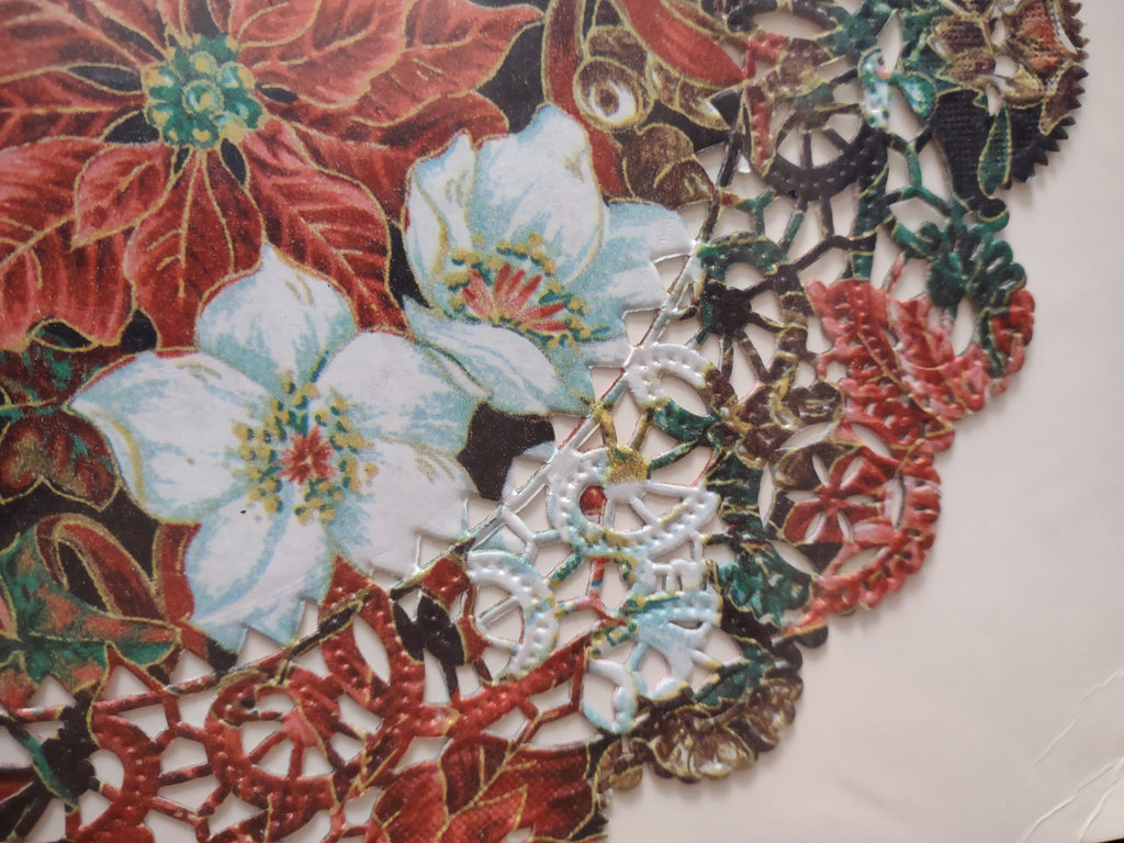 Christmas 12" Doilies Red White Poinsettia Holly Design Set Of 5 (Lot 4339)
