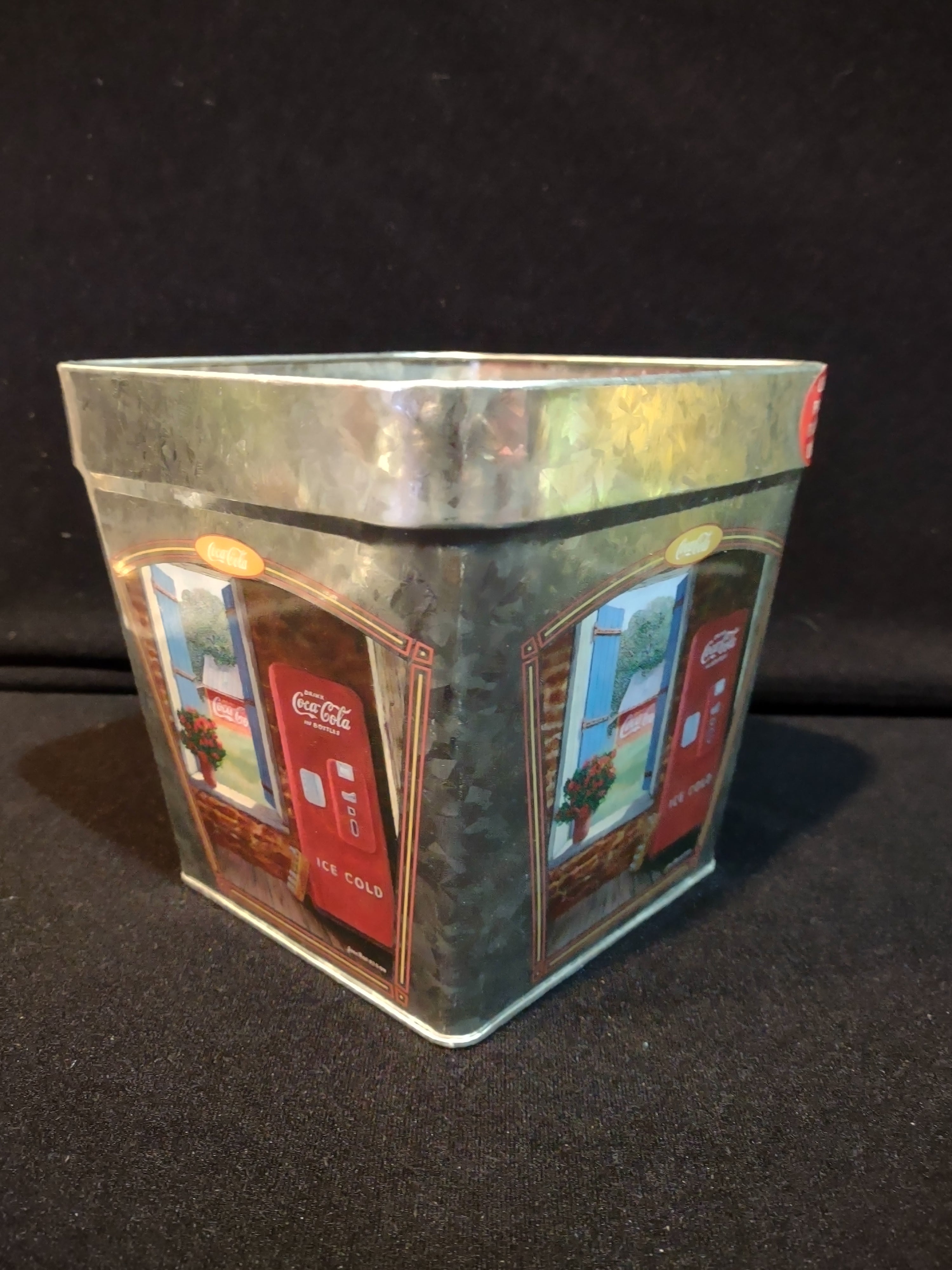 Vintage Coca-Cola Tin Planter 6" x 6" (lot 5419)
