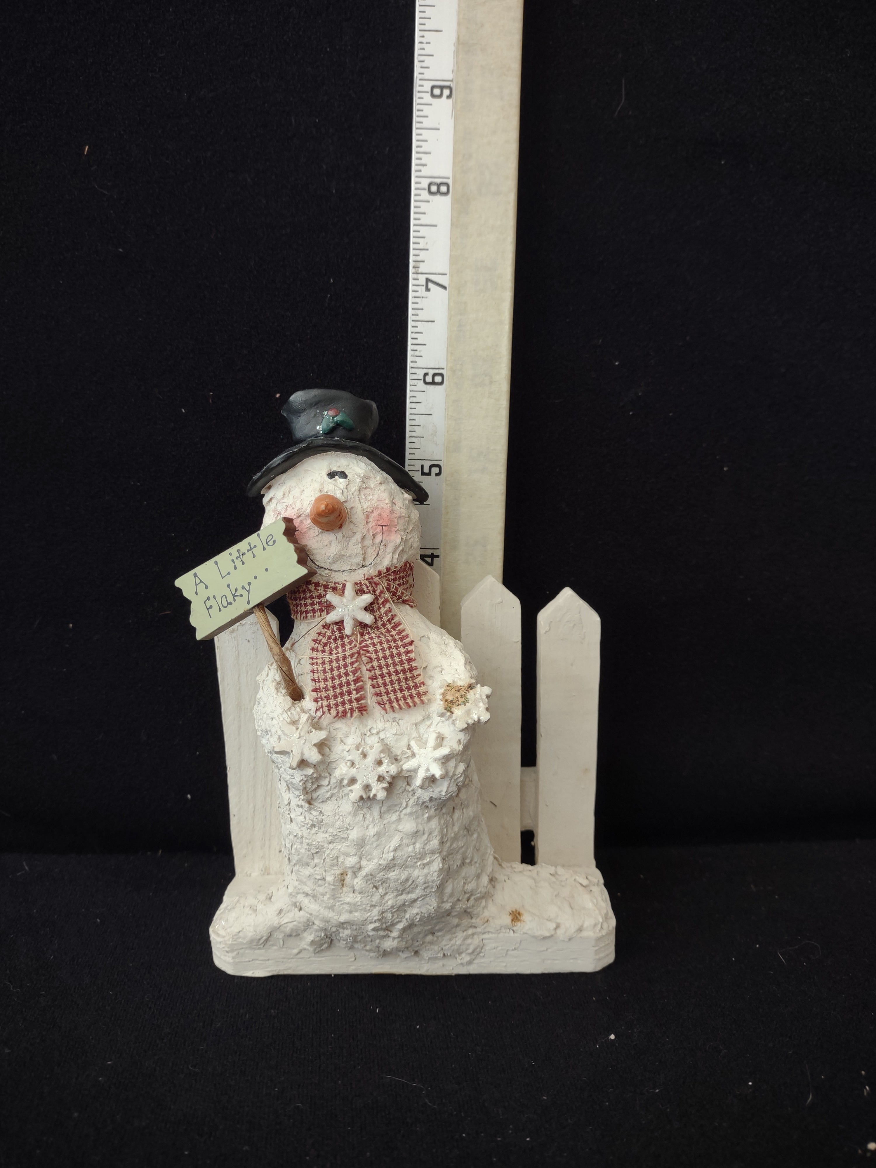 Christmas Winter Crazy Mountain Snowman Figurine A Little Flaky (Lot 3775)