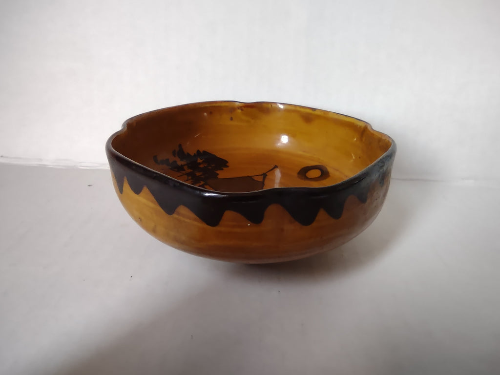 Vintage Small Ceramic Footed Bowl Brown Tippi in the Woods Theme (lot 5327)