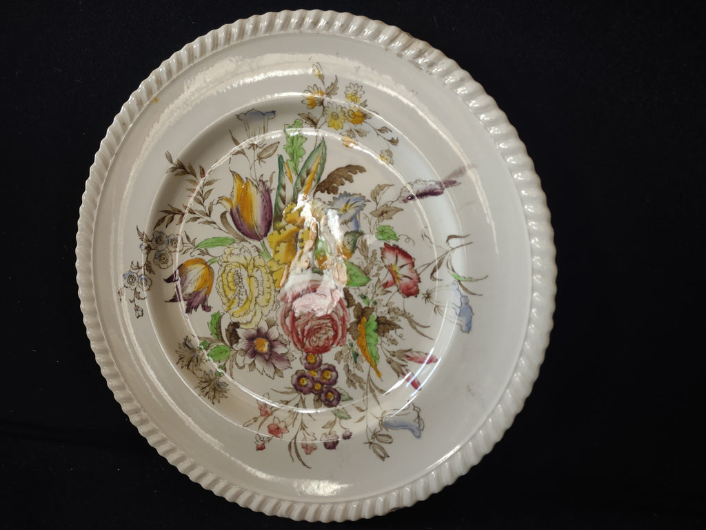 Vintage Johnson Bros Garden Bouquet Ironstone England Dinner Plate (lot 5613)