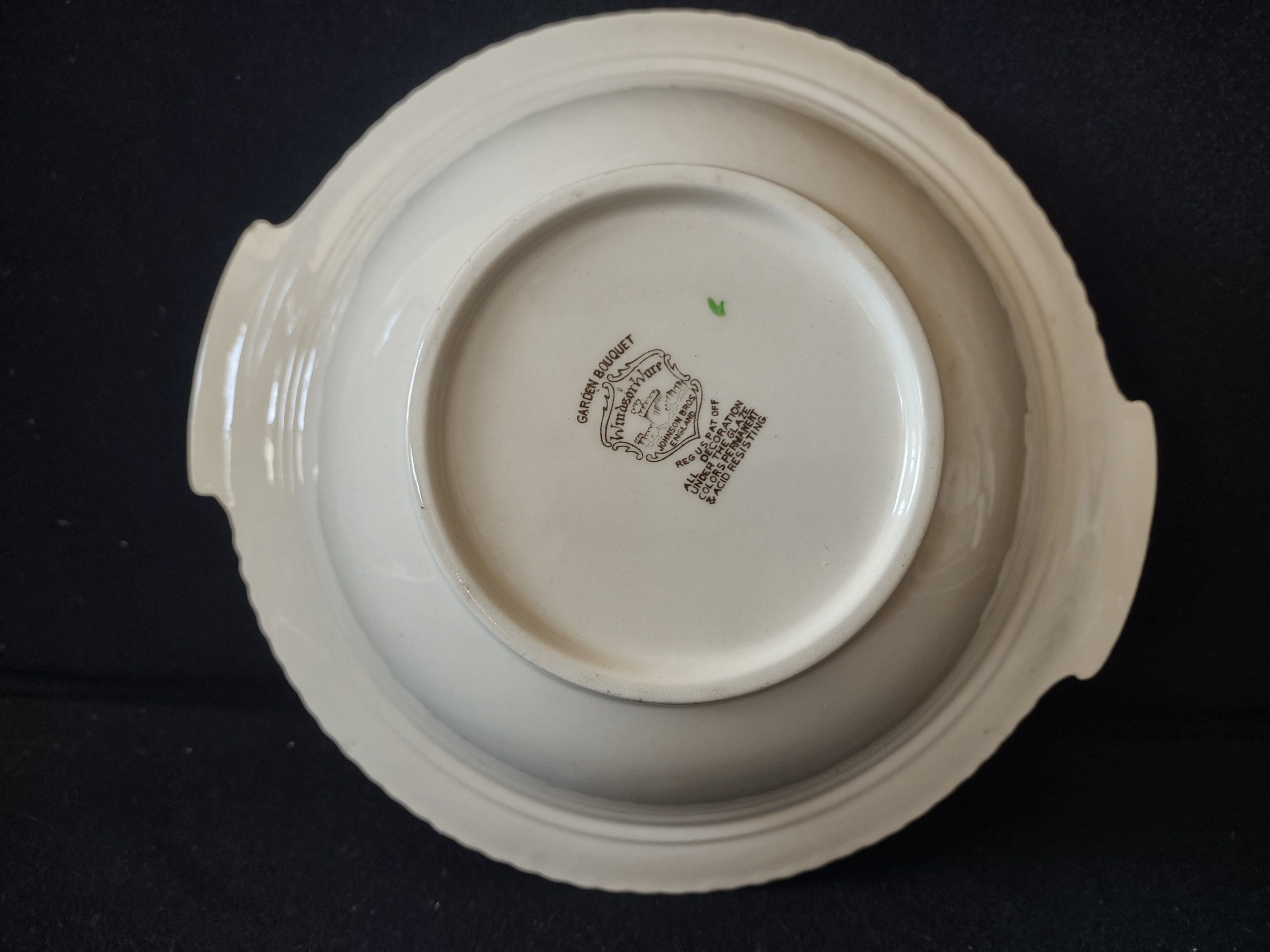 Vintage Johnson Bros Garden Bouquet Ironstone England Serving Bowl (lot 5616)