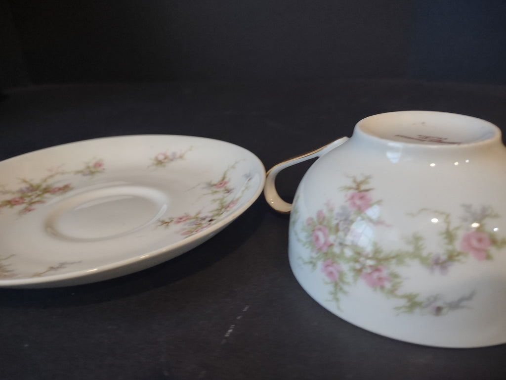 Haviland Limoges Large Tea Cup & Saucer Rose White Purple Flower Moss (lot 902)