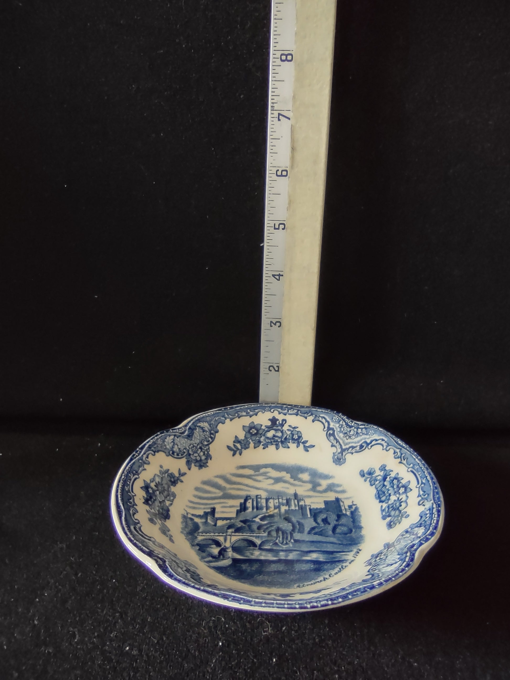 Vintage Johnson Brothers Fruit Dessert Bowl Old Britain Castles Blue (Lot 5594)