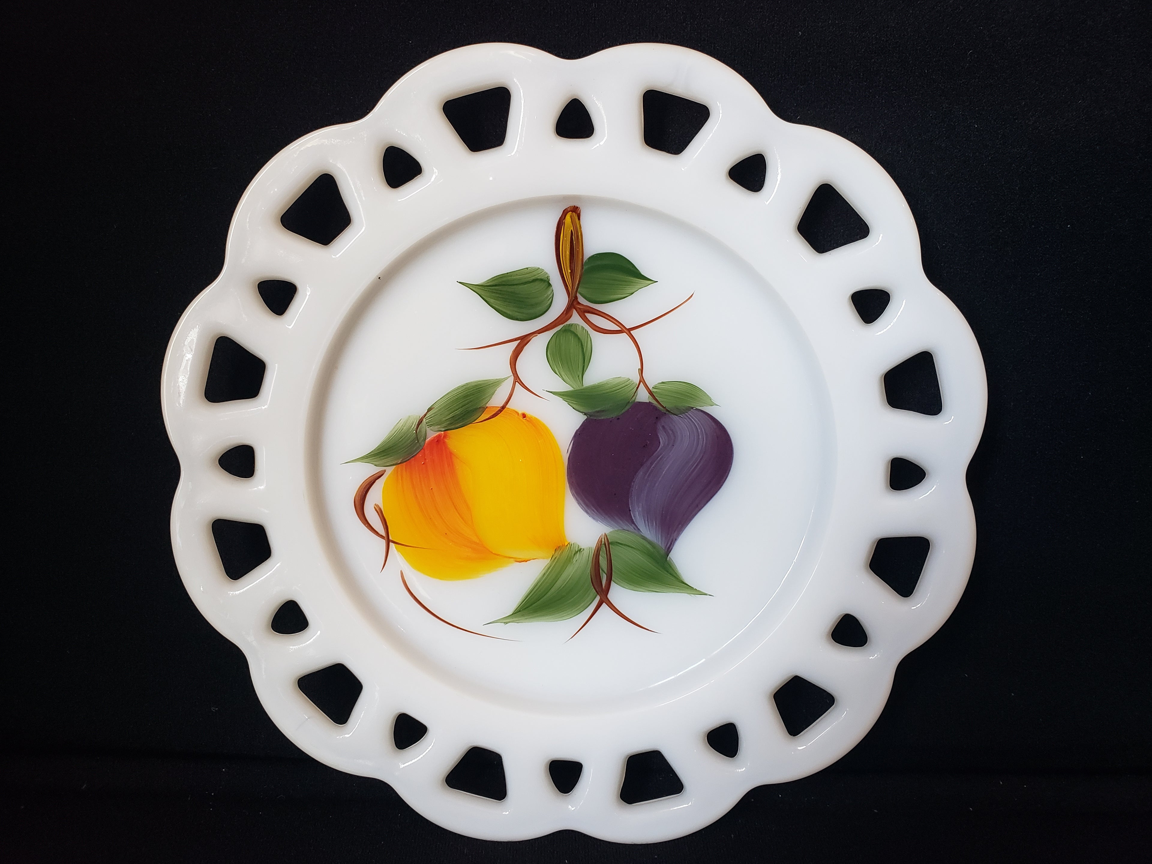 Vintage Westmoreland Peach Plum Motif Milk Glass Wall Plate (lot 2188)