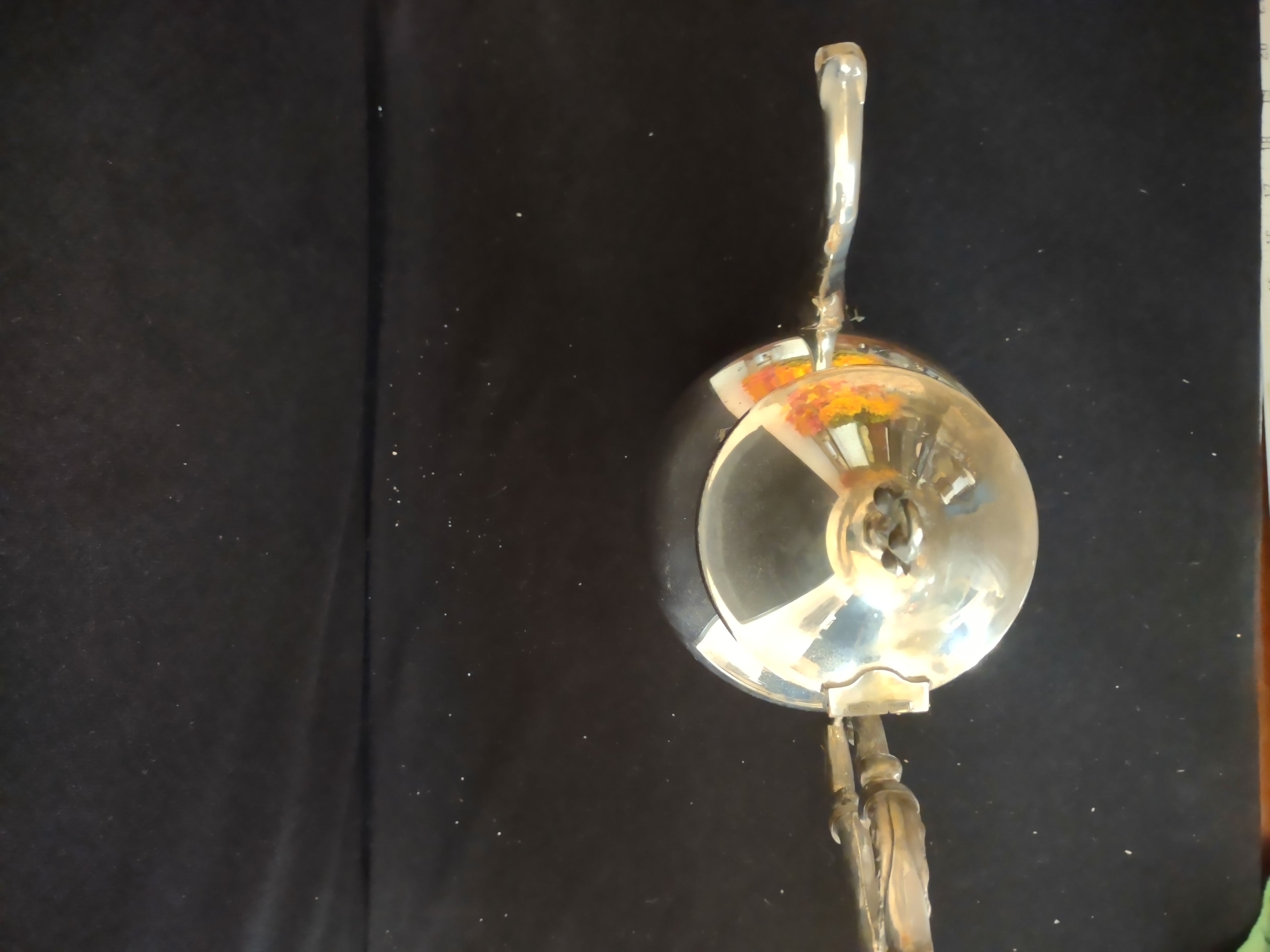 Vintage Silver-Plated Pedestal Scrolled Handle Leaf Finial Lid Teapot (Lot 3351)