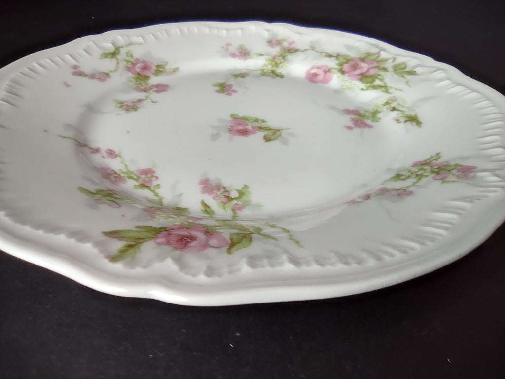 Haviland Limoges Dessert/Salad Roses Floral French Chic (lot 996)