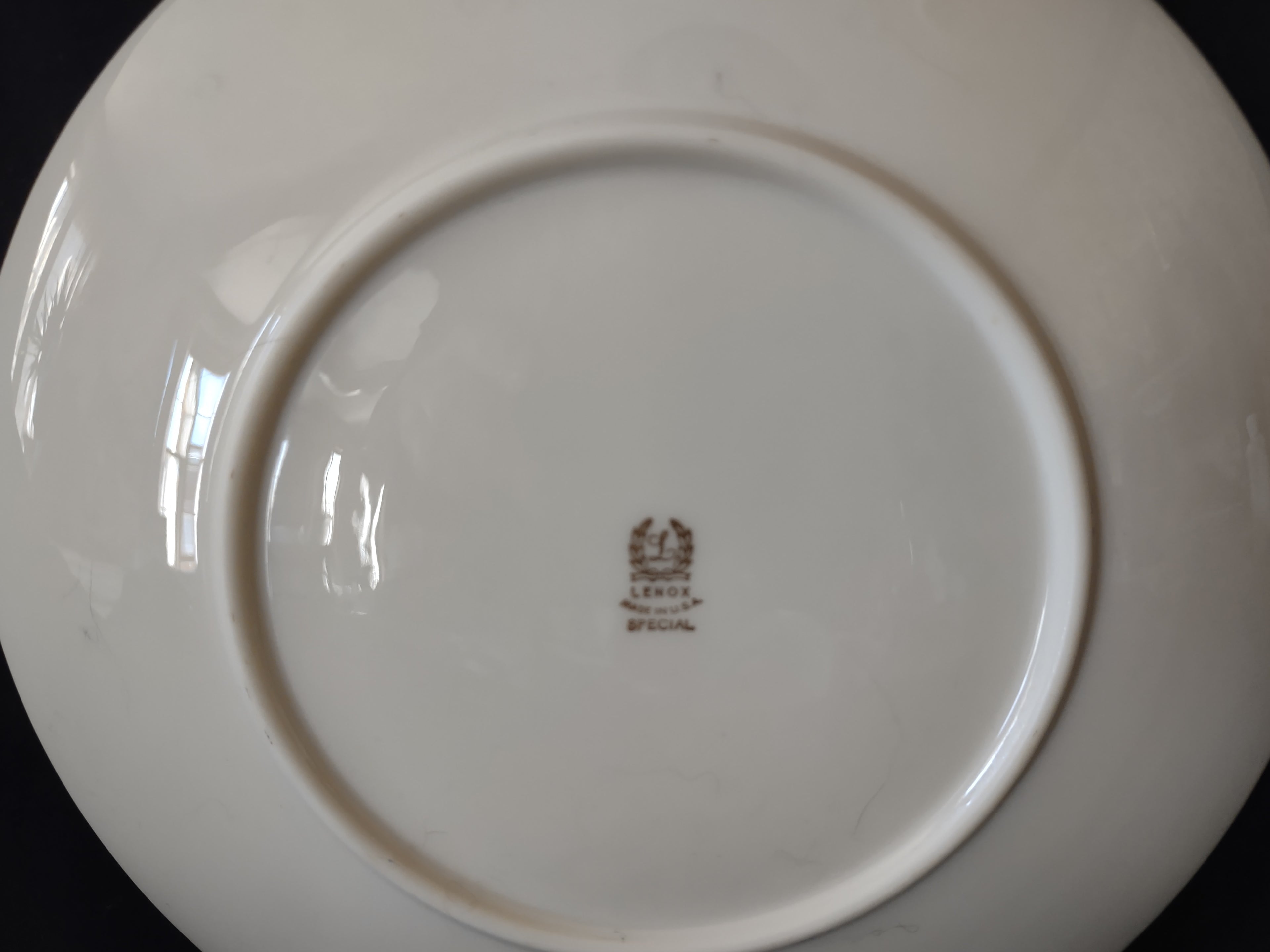 Vintage Lenox Special Dessert or Salad Plate Golden Wreath Stamp 8" (lot 1996)