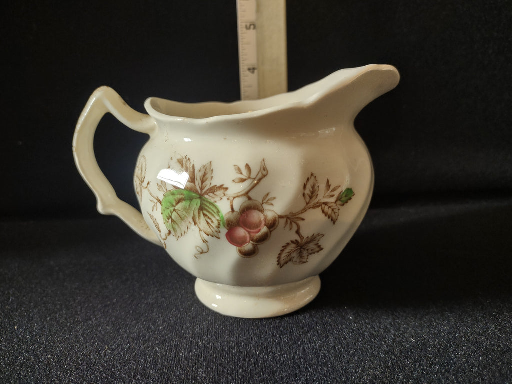 Vintage Johnson Bros Harvest Time Ironstone England Creamer (lot 5626)
