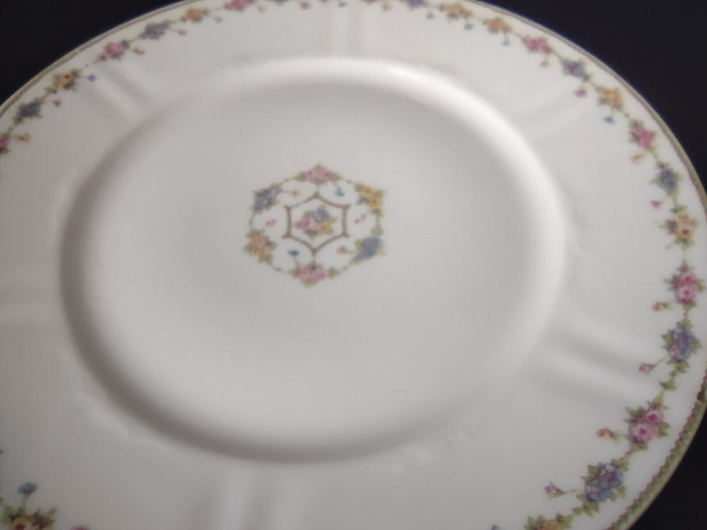 Haviland Limoges France Luncheon Salad Plate Flower (lot 634)