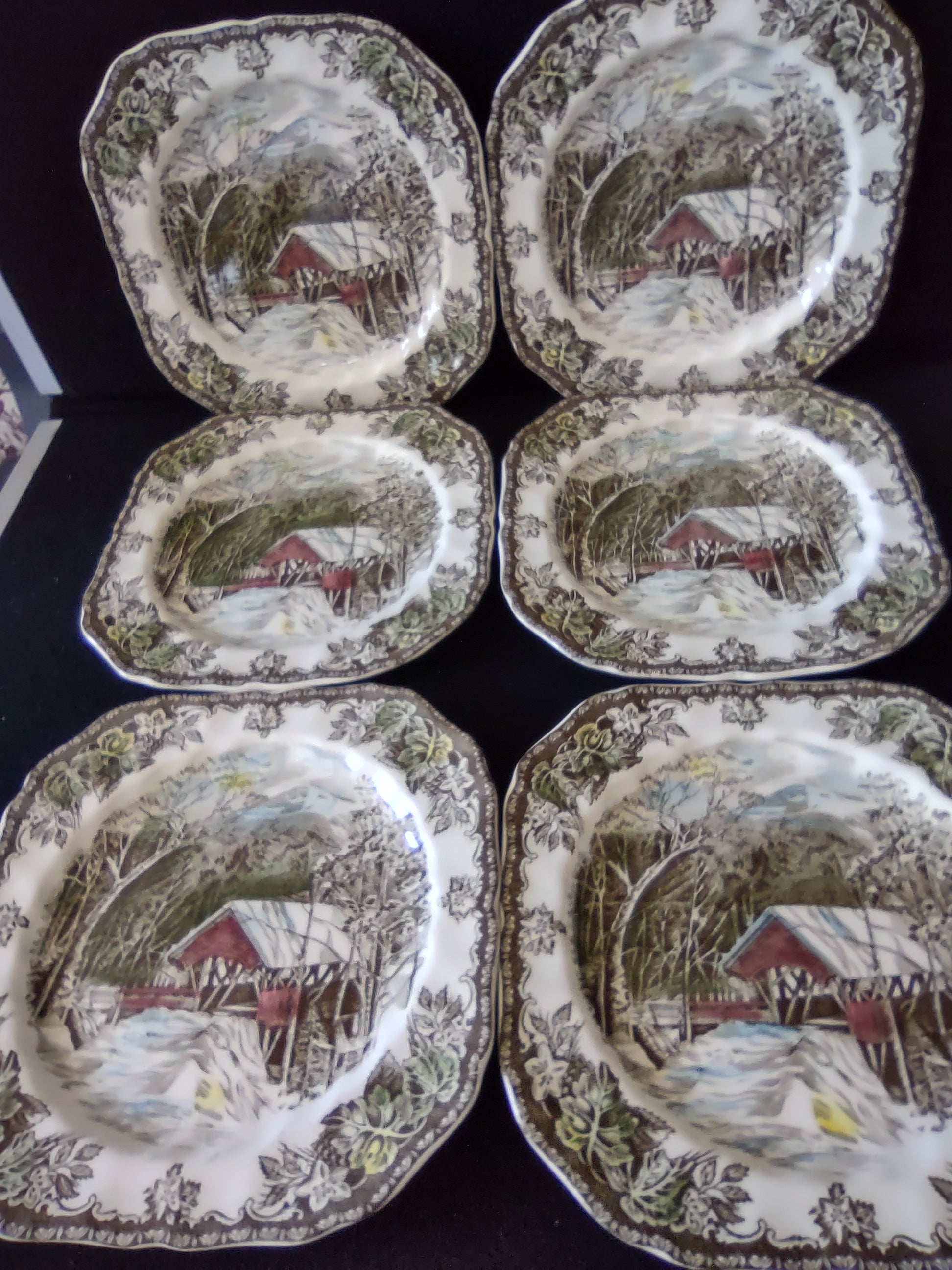 Vintage Johnson Bros Luncheon Plate Ironstone Friendly Village x 6 (Lot 5529)