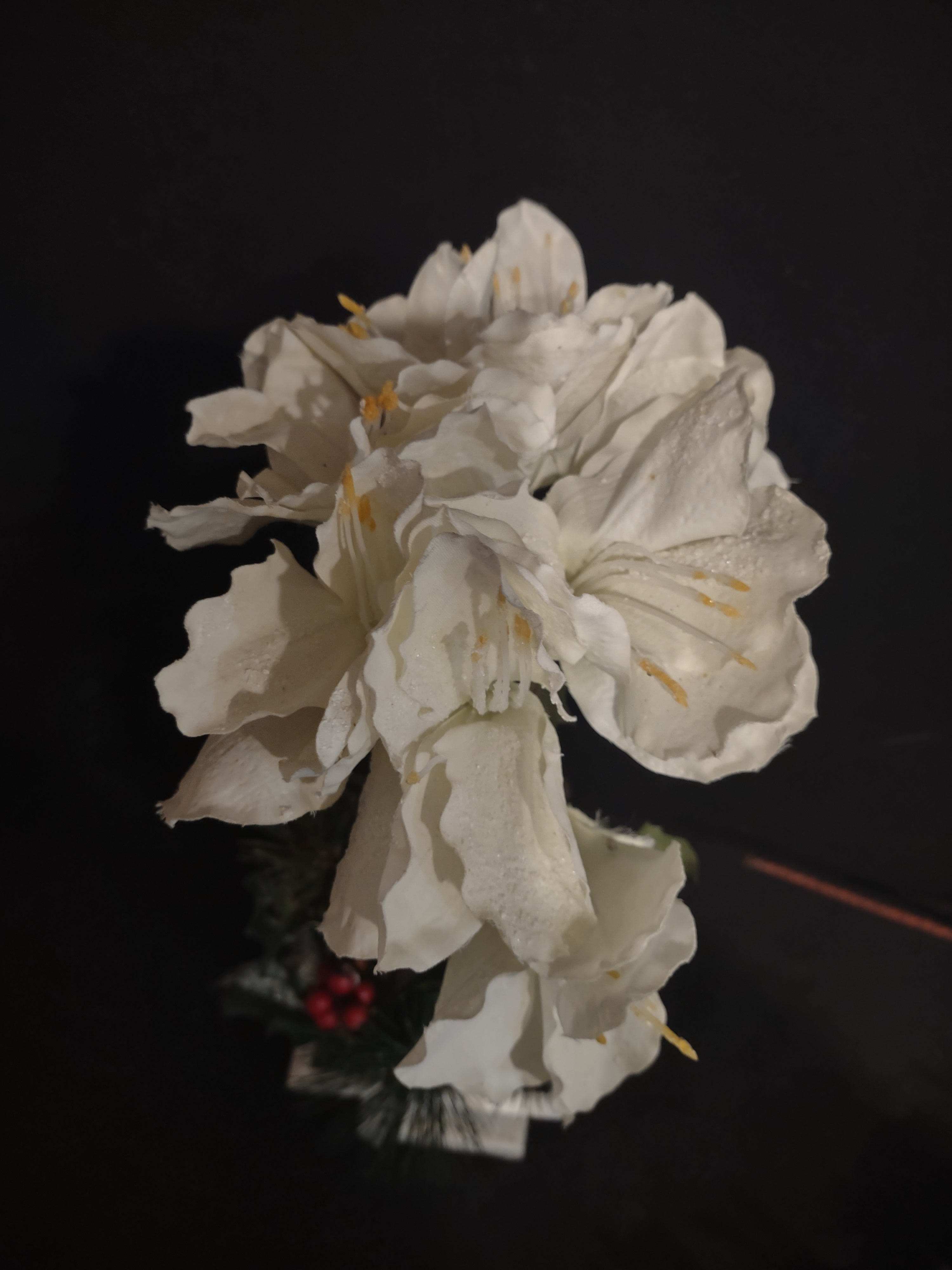 Christmas Vintage Topiary Flower Iced Pinecones Branch (lot 1272)