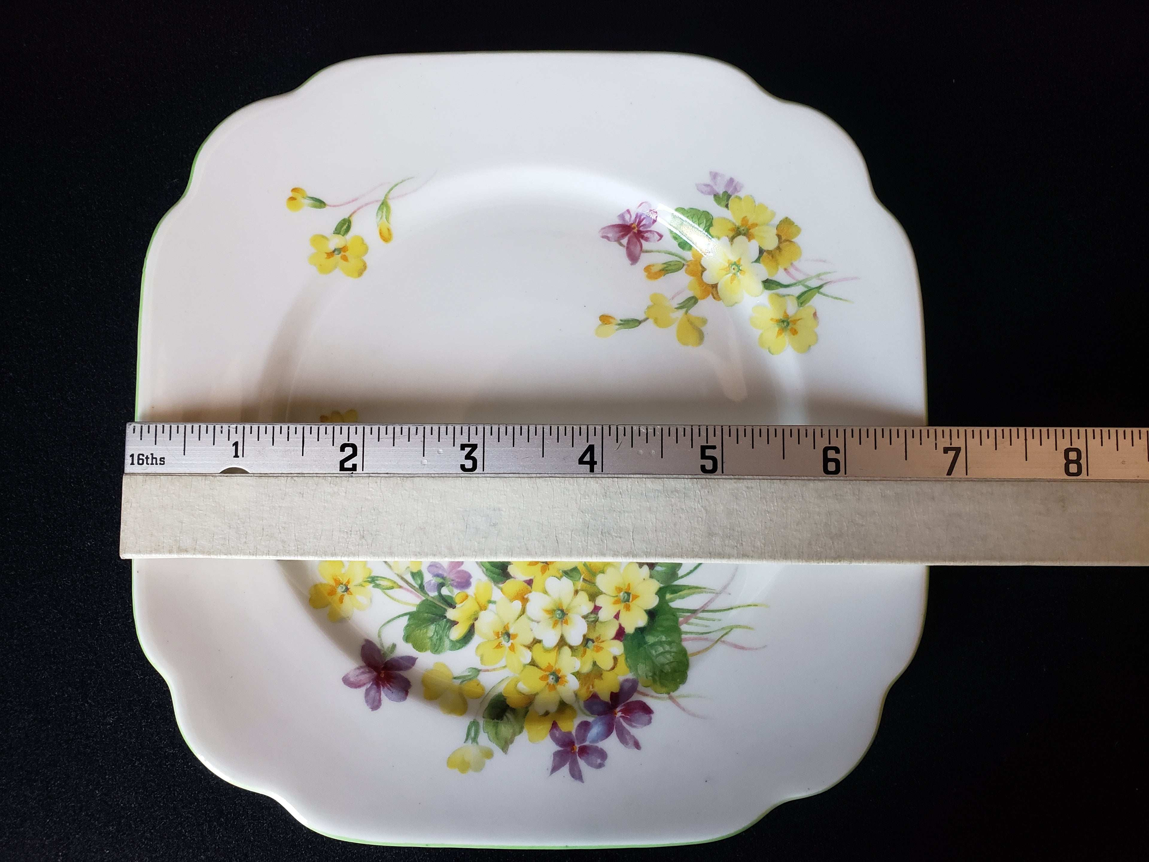 Vintage Royal Albert Primulette Square Dessert Plate 6-3/4" (lot 2029)