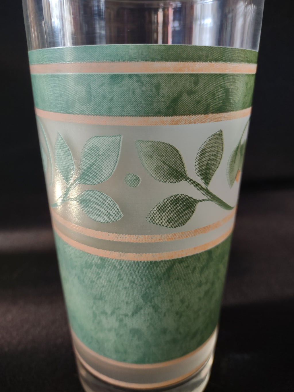 Vintage Pfaltzgraff French Quarter Glass Tumblers Pink Green Set Of 4 (Lot 5095