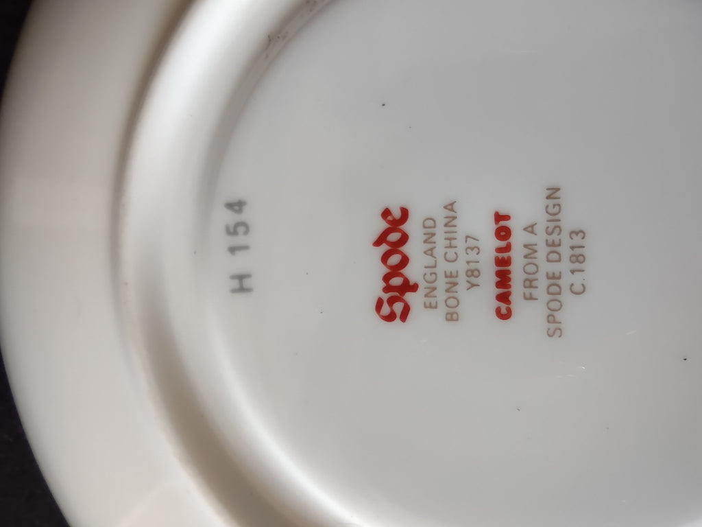 Vintage Spode Saucer Bone China Camelot Gold Trim (Lot 5738)