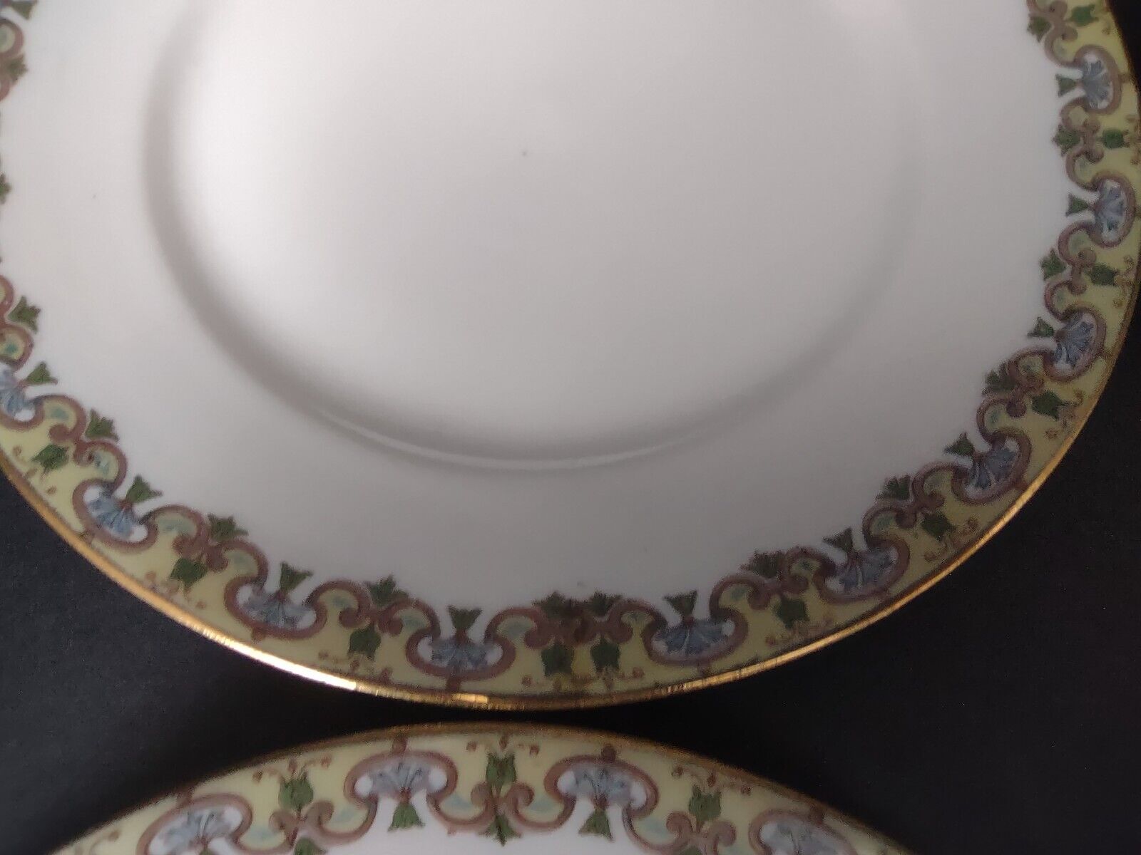 Wm Guering Limoges France 4 x Salad Plate Yellow Gold Design (lot 530)