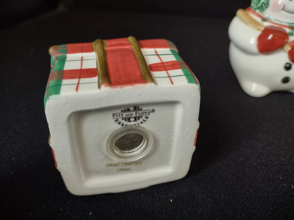 Fitz and Floyd Christmas Salt and Pepper Plaid Snowman Shakers (lot 1521)