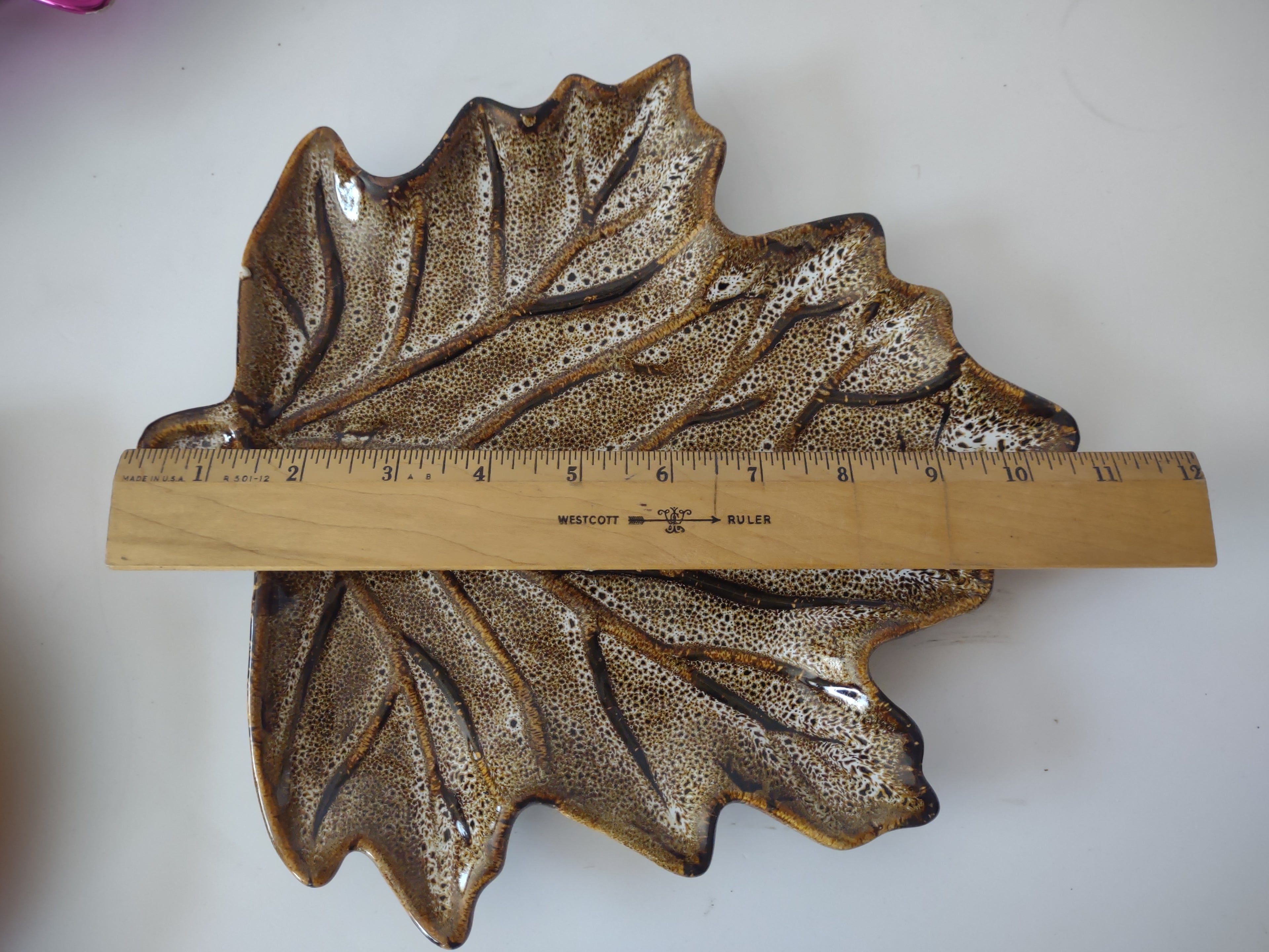 Halloween Fall Pumpkin Leaf Purple Brown Ceramic Decor Plate (lot 1188)