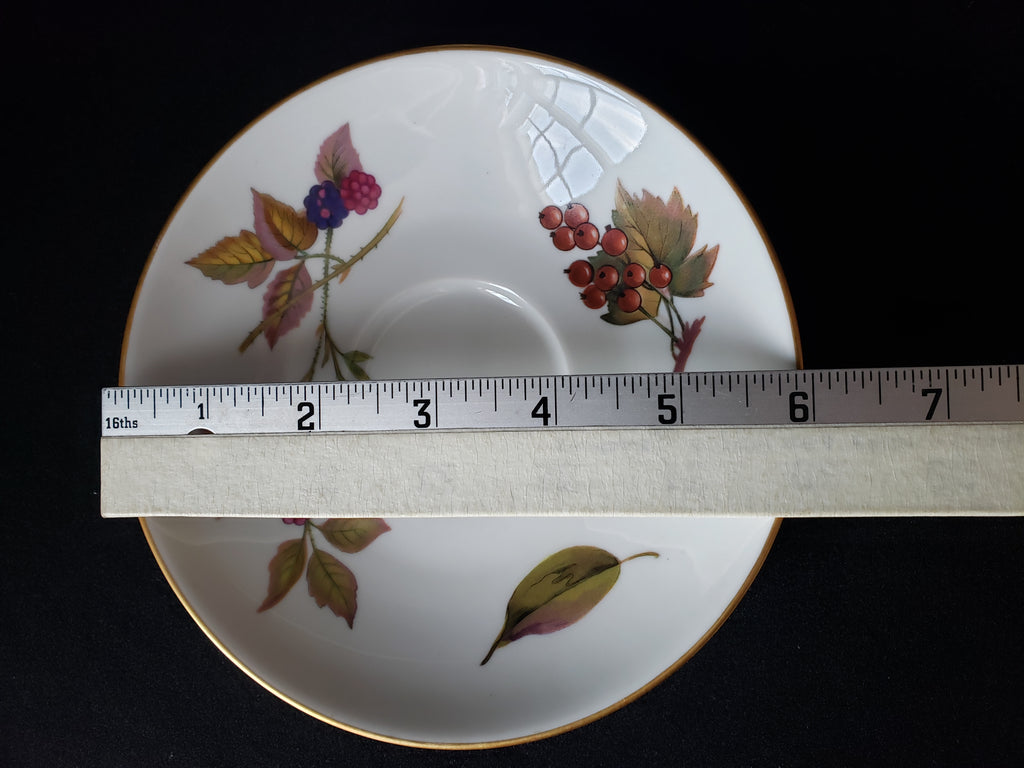Vintage Royal Worcester Evesham Tea Cup with Saucer (lot 2073)