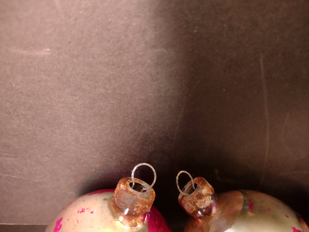 Vintage Christmas Ball Ornaments Shiny Brite x 4 IMPERFECT (lot 3440)