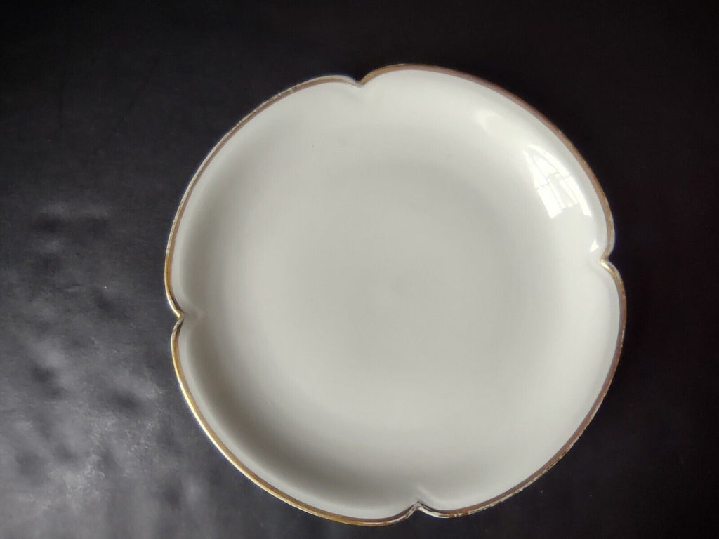GDA Limoges France Porcelain White Dessert Plate Gold Trim (lot 671)