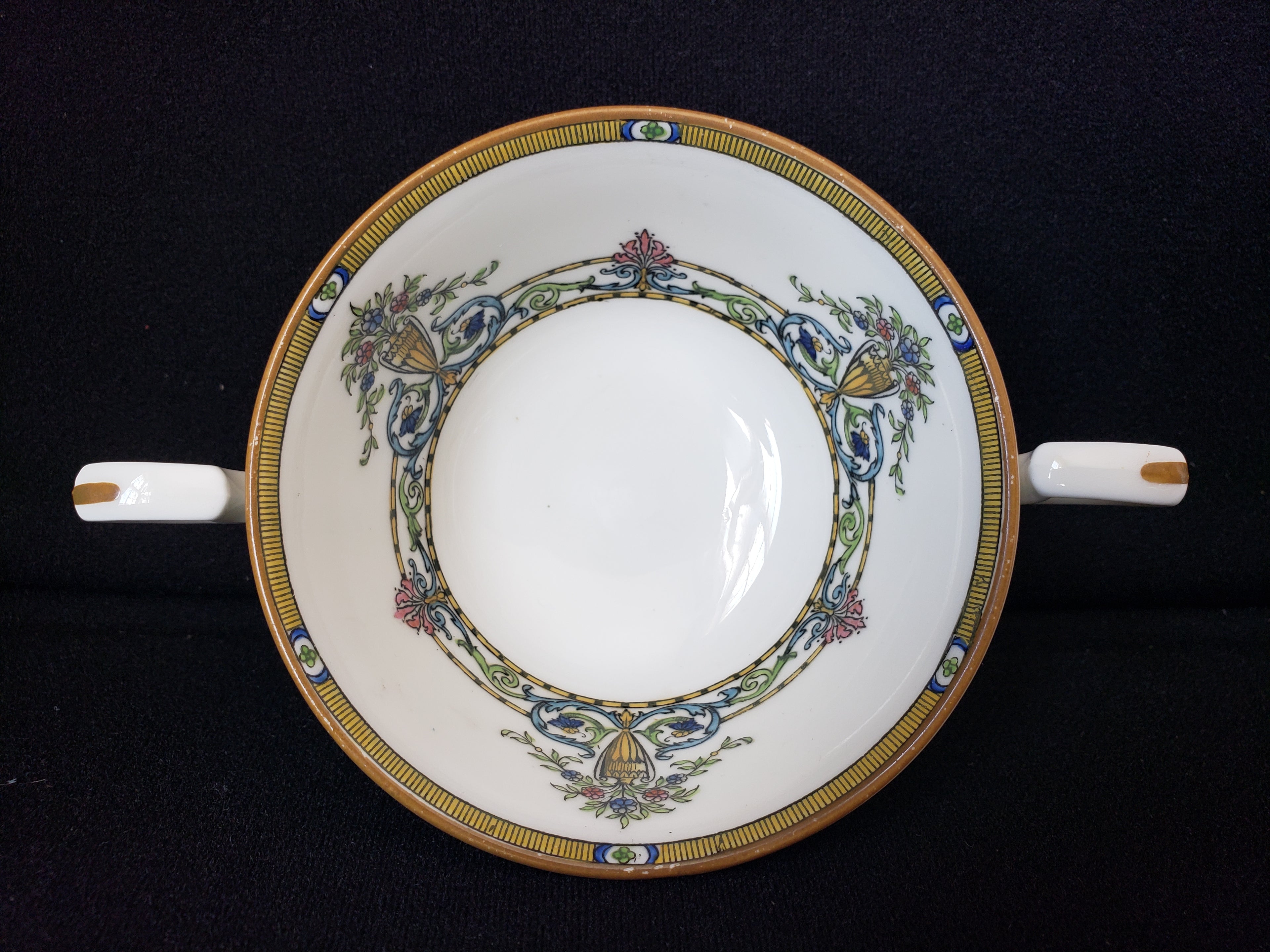 Vintage Royal Worcester Bouillon Cup Two-Handles IMPERFECT Doncaster (lot 2077)