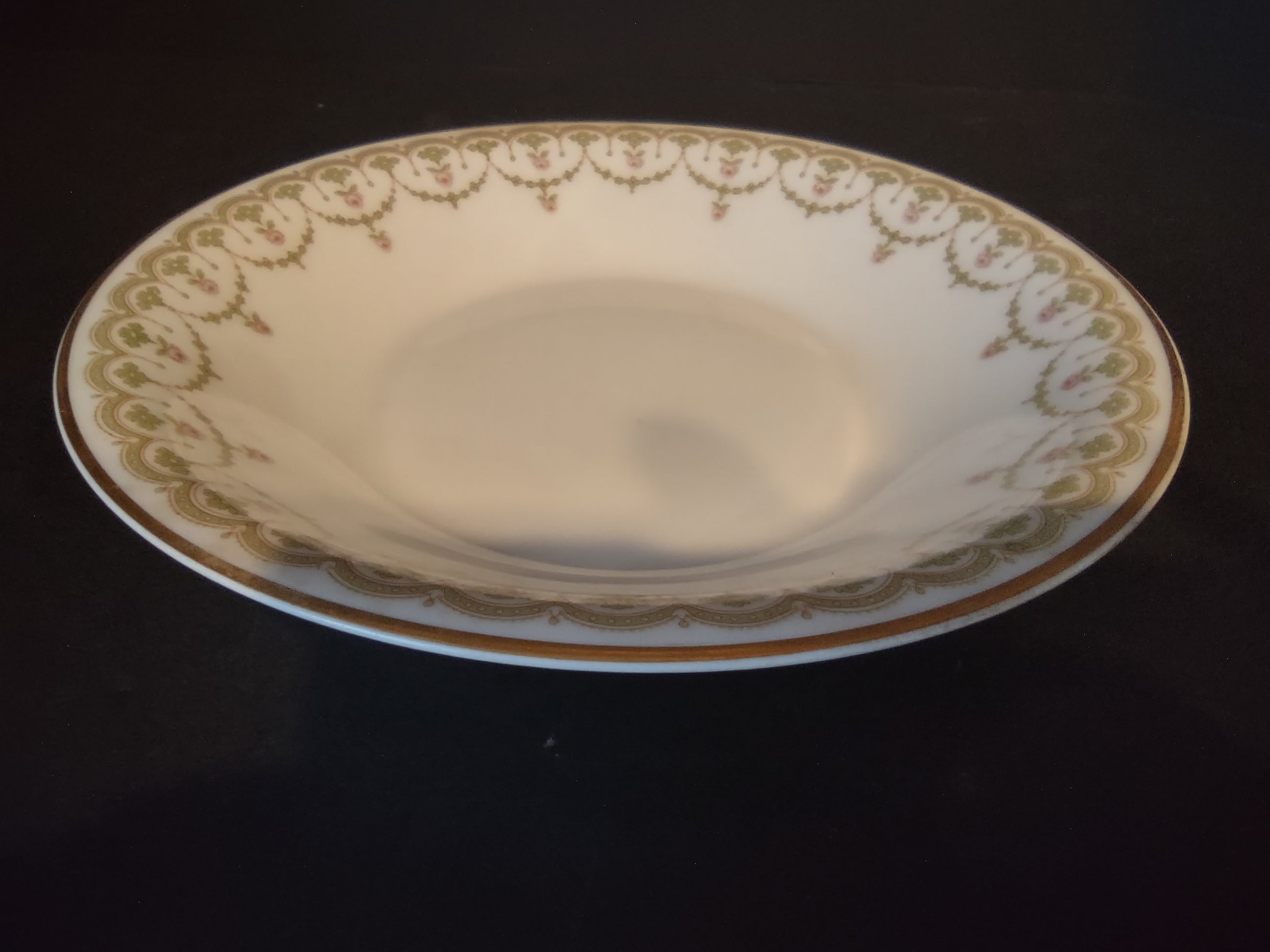 Haviland Limoges French Chic Cream Soup Plate Bowl Rose Garland Green (lot 1084)