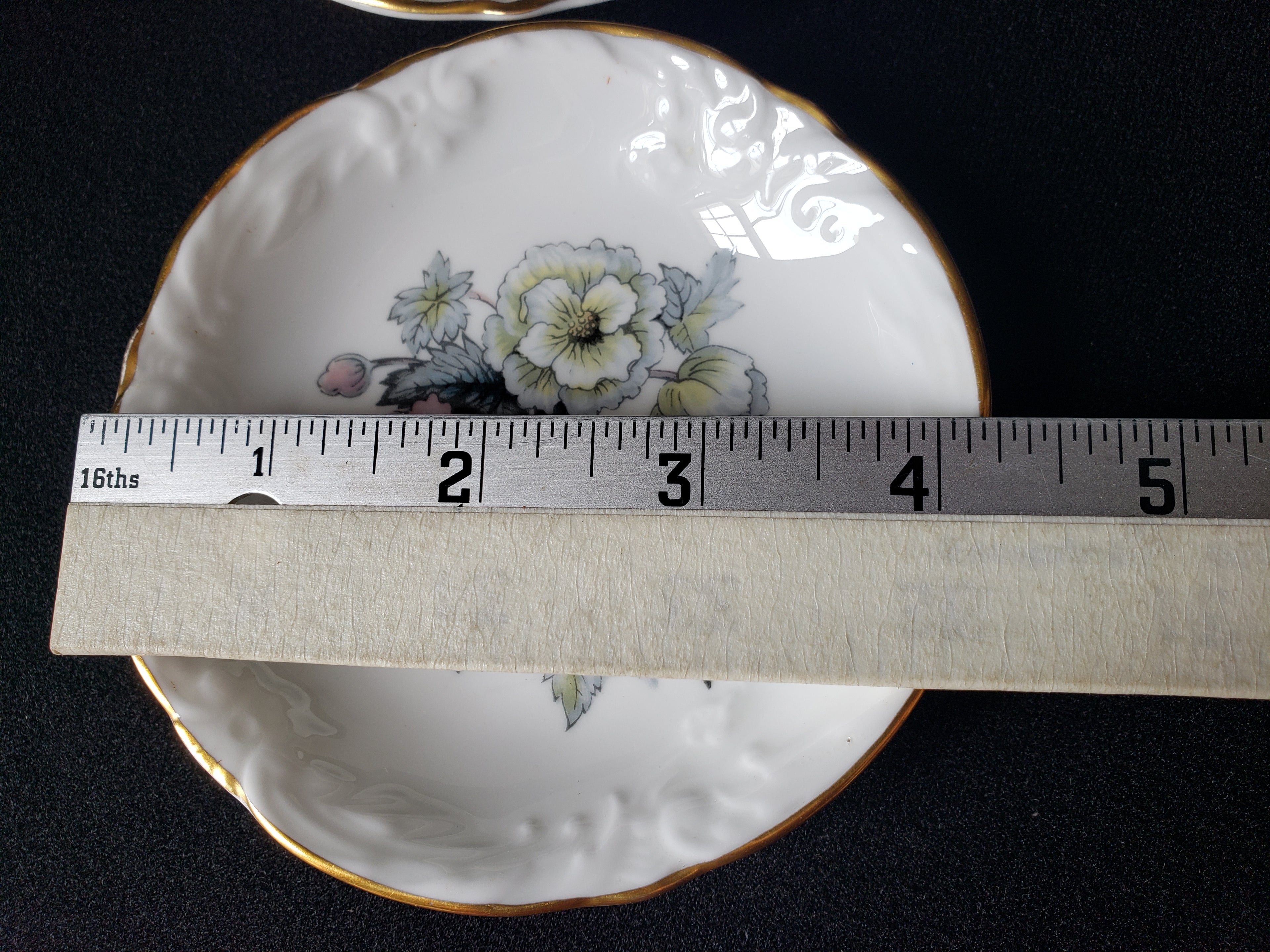 Vintage Royal Worcester Set 2 Coaster Small Dish Gold Trim 4"(lot 2070)