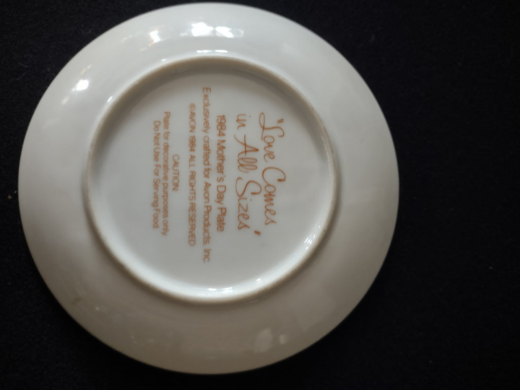 Vintage Cherished Moments Japan Avon Mother's Day 5" Plates 1981 1984 (Lot 3303)