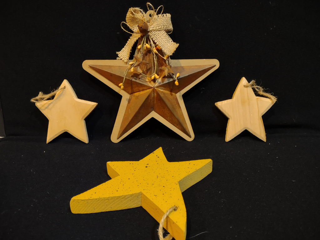 Rustic Christmas Wooden Stars 1 Decorated 8" 2 Small 1 Speckled (Lot 4641)