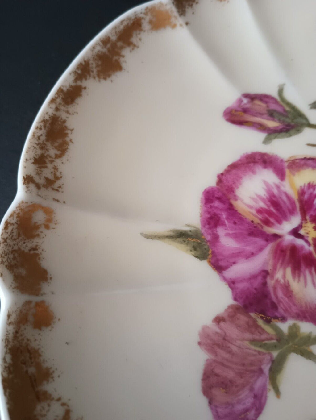 Haviland Limoges H&Co Pansies Gold Trim Plate 7-1/4" (lot 369)