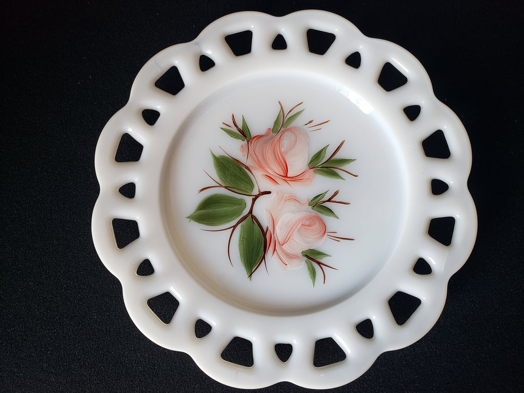 Vintage Westmoreland Roses Motif Milk Glass Wall Plate (lot 2187)