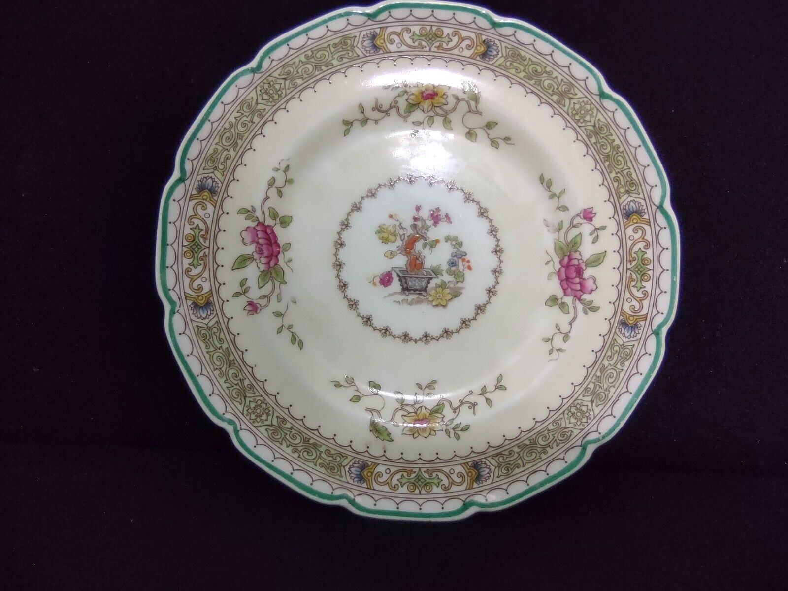 Vintage Bone Royal Doulton Indian Tree England Dessert Bread Plate 6-1/4" (lot 142)